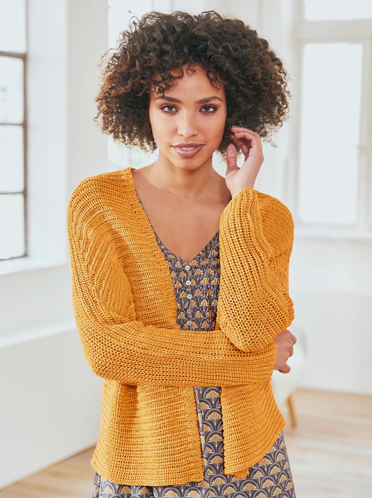 Linea Tesini Strickbolero - ocker