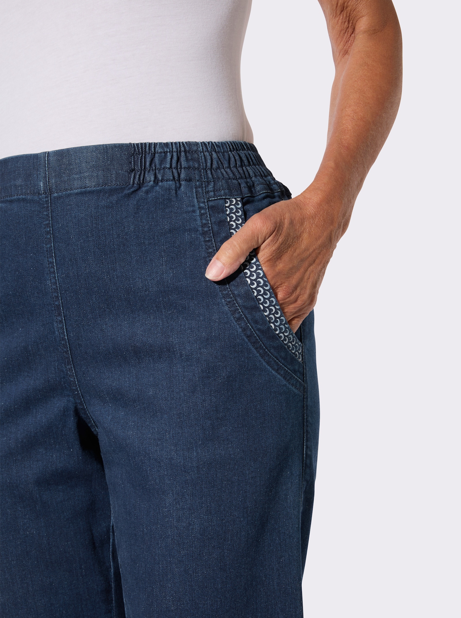 Schlupfjeans mit Bananen-Tasche - blue-stone-washed