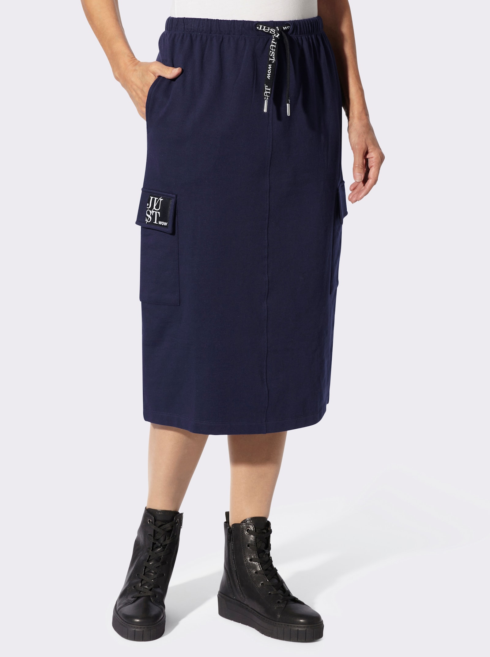 Sweatrock mit aufgesetzten Pattentaschen - marine