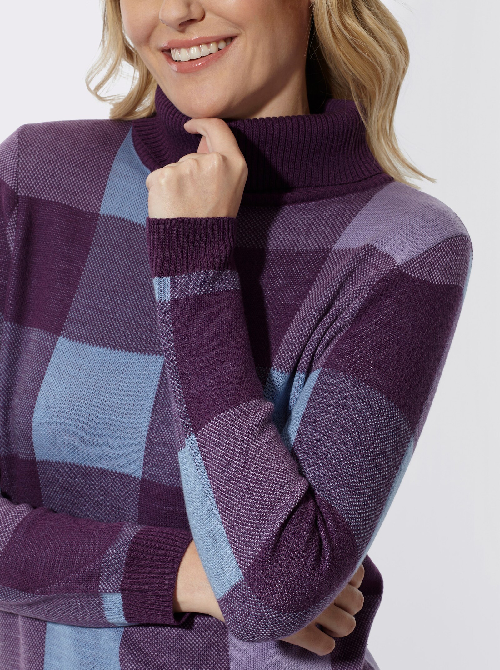 Rollkragenpullover mit Jacquard-Muster - traube-himmelblau-gemustert