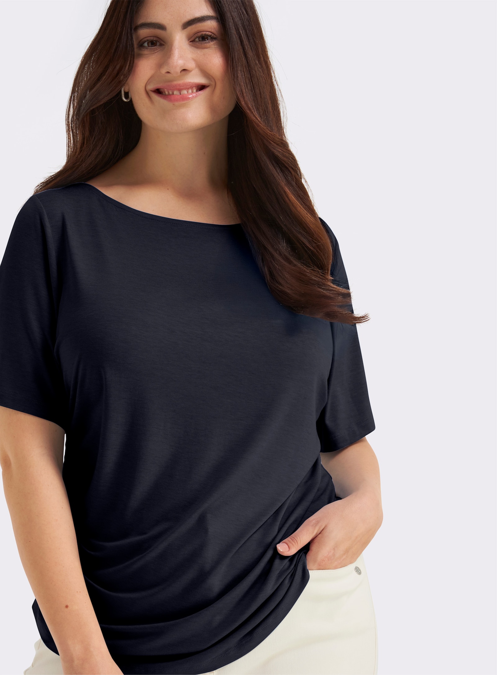 sheego Shirt mit Drapierungen in der Taille - tiefblau