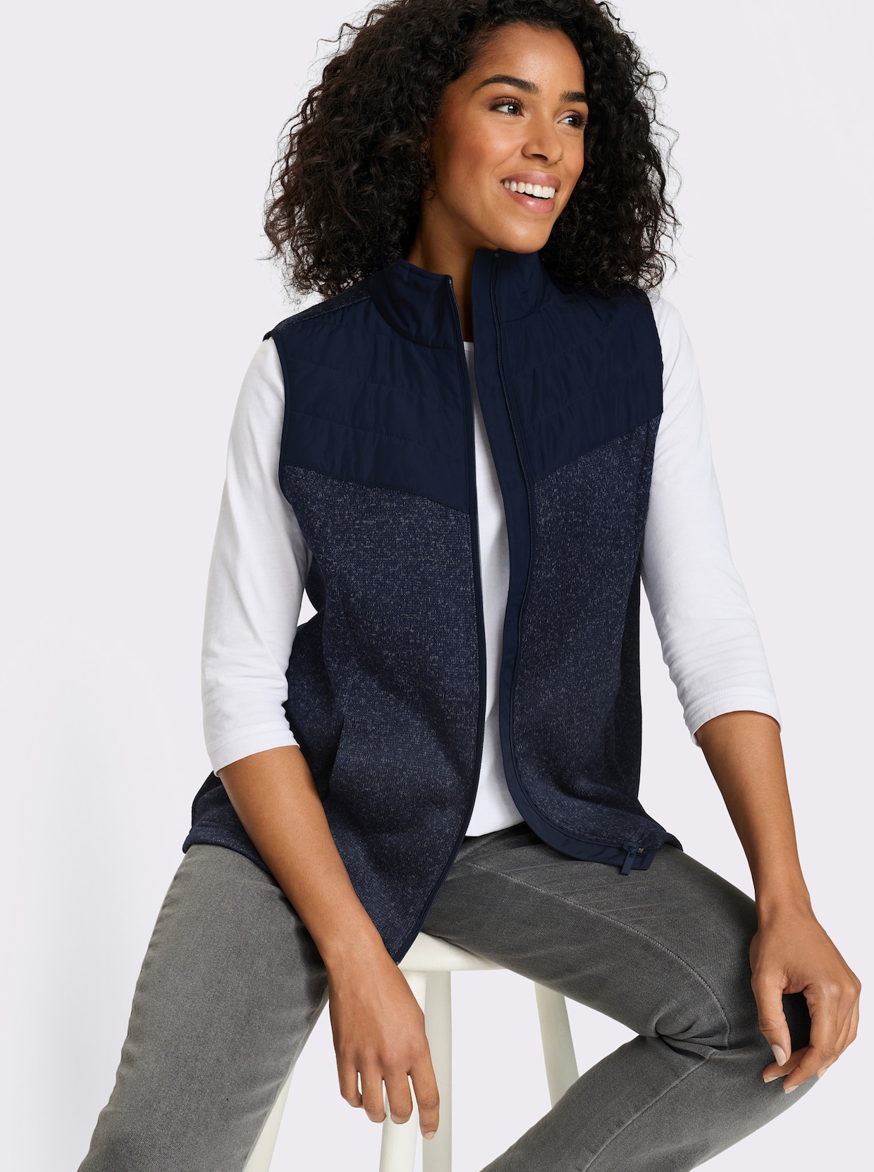 Fleeceweste mit gesteppten Einsätzen - marine-meliert