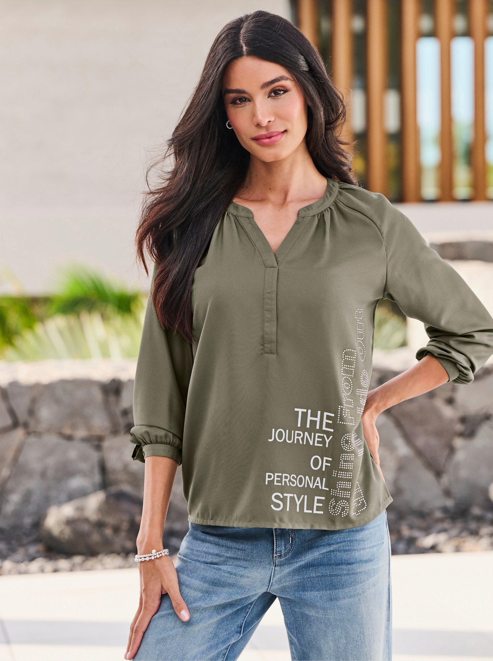 heine Schlupfbluse mit Schriftzug - moos-ecru