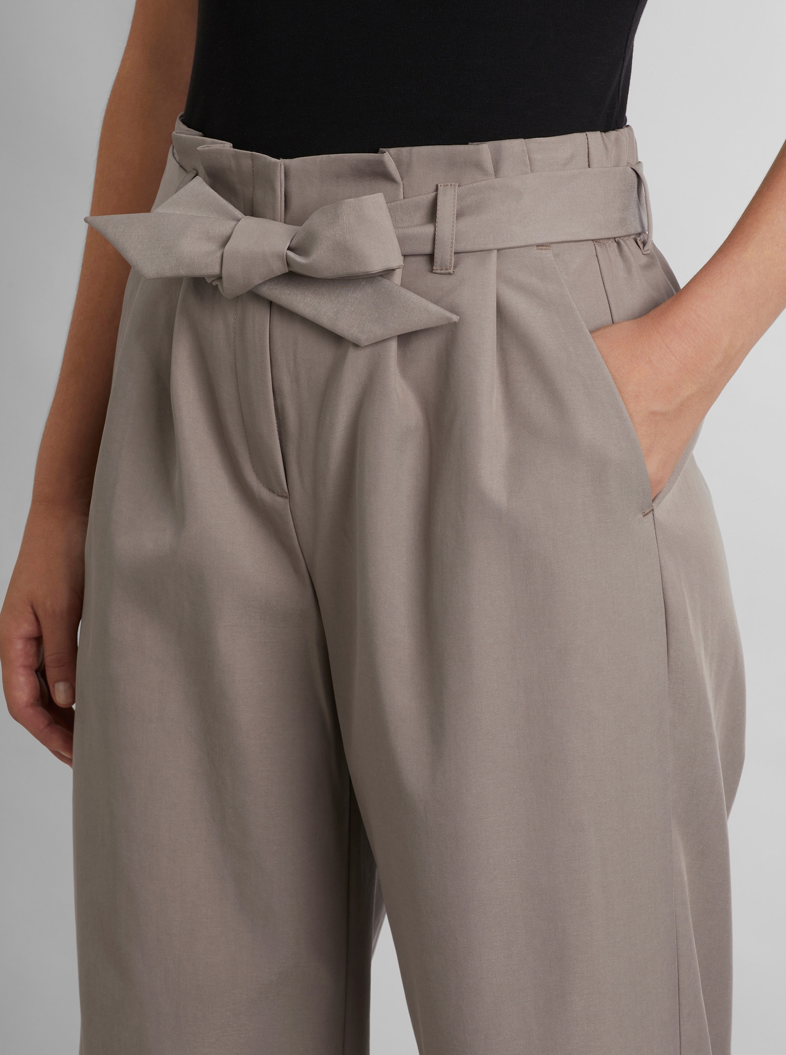 heine Paperbag-Hose mit Bindegürtel - taupe