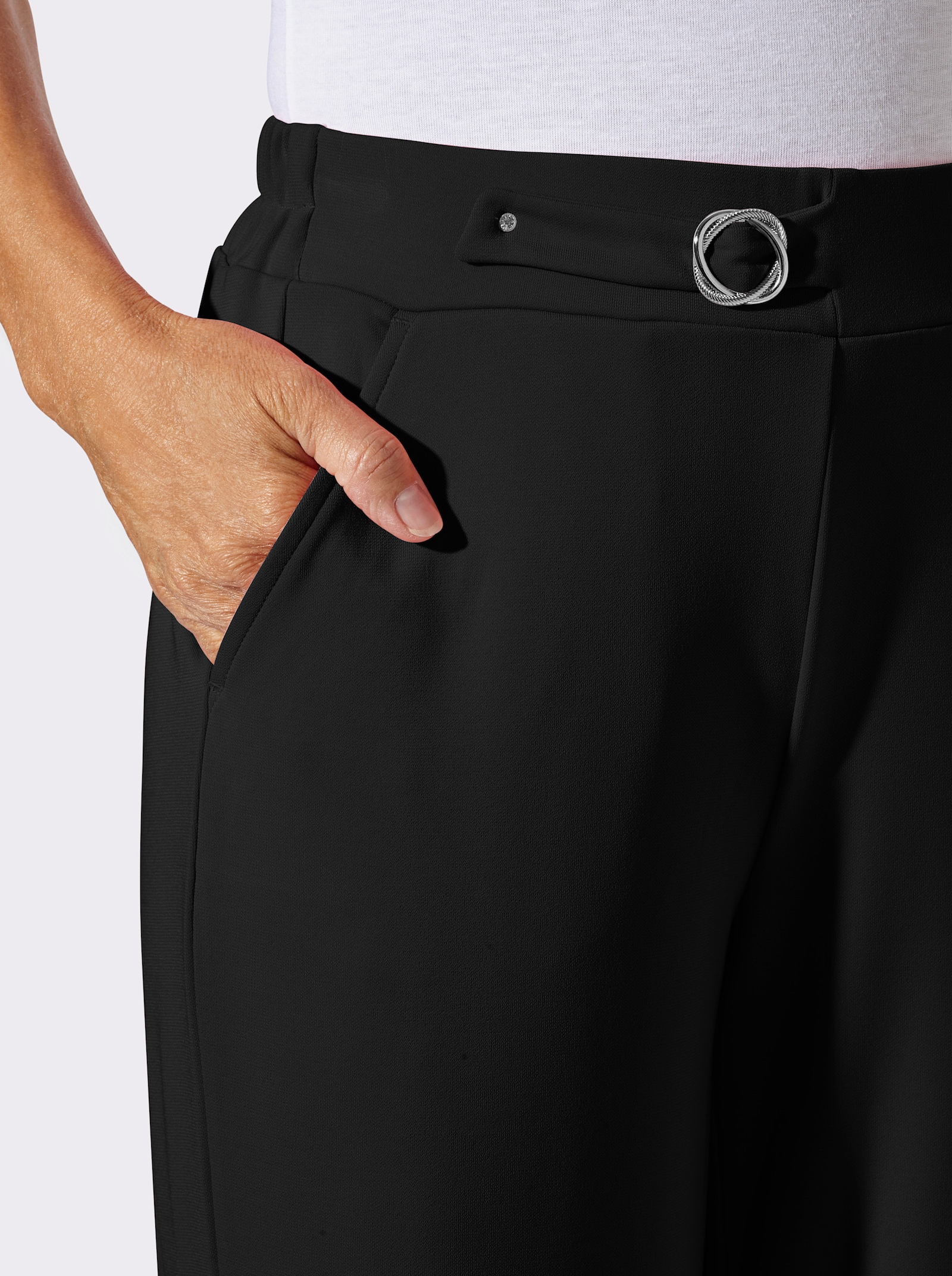 Schlupfhose mit Zierschnalle - schwarz