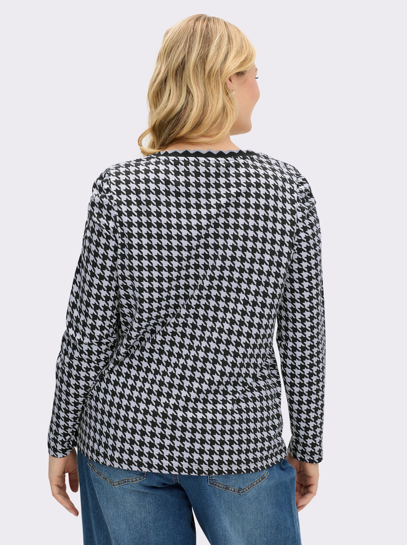 Rundhalsshirt mit Hahnentritt-Muster - schwarz-weiß-gemustert