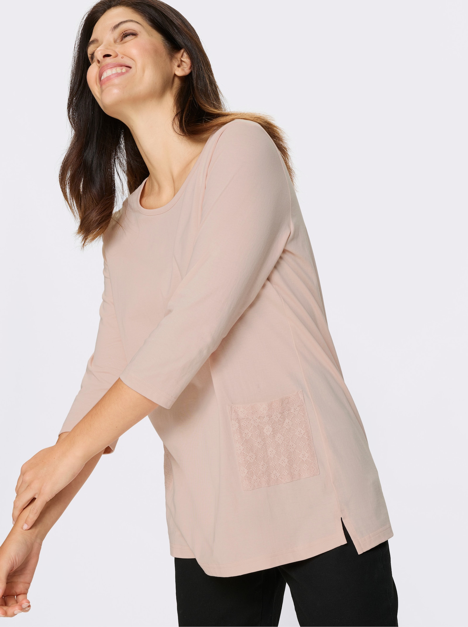 Dlouhé tričko s nakládanými kapsami - pudrová