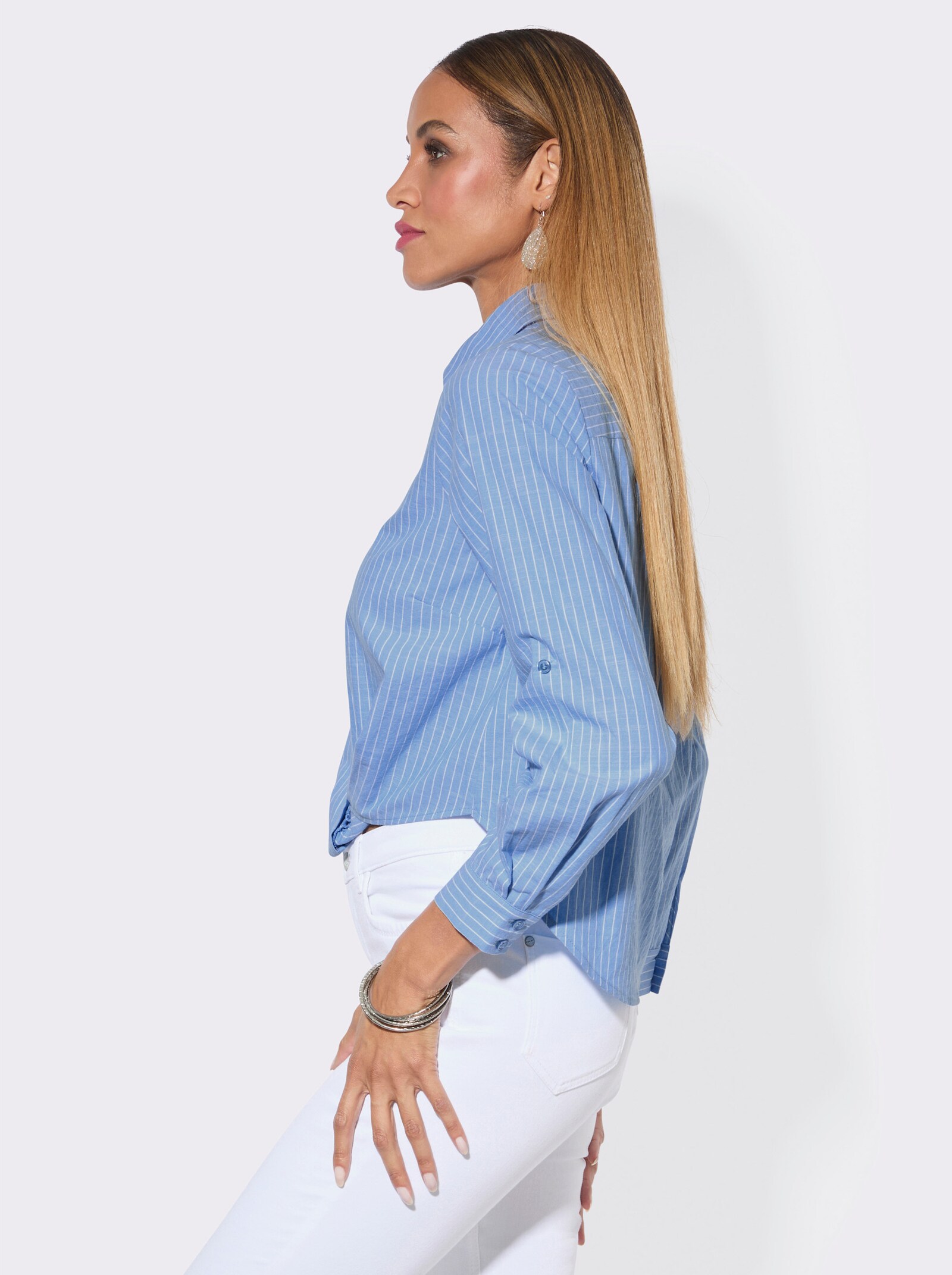 Hemdbluse mit Falte hinten - himmelblau-ecru-gestreift