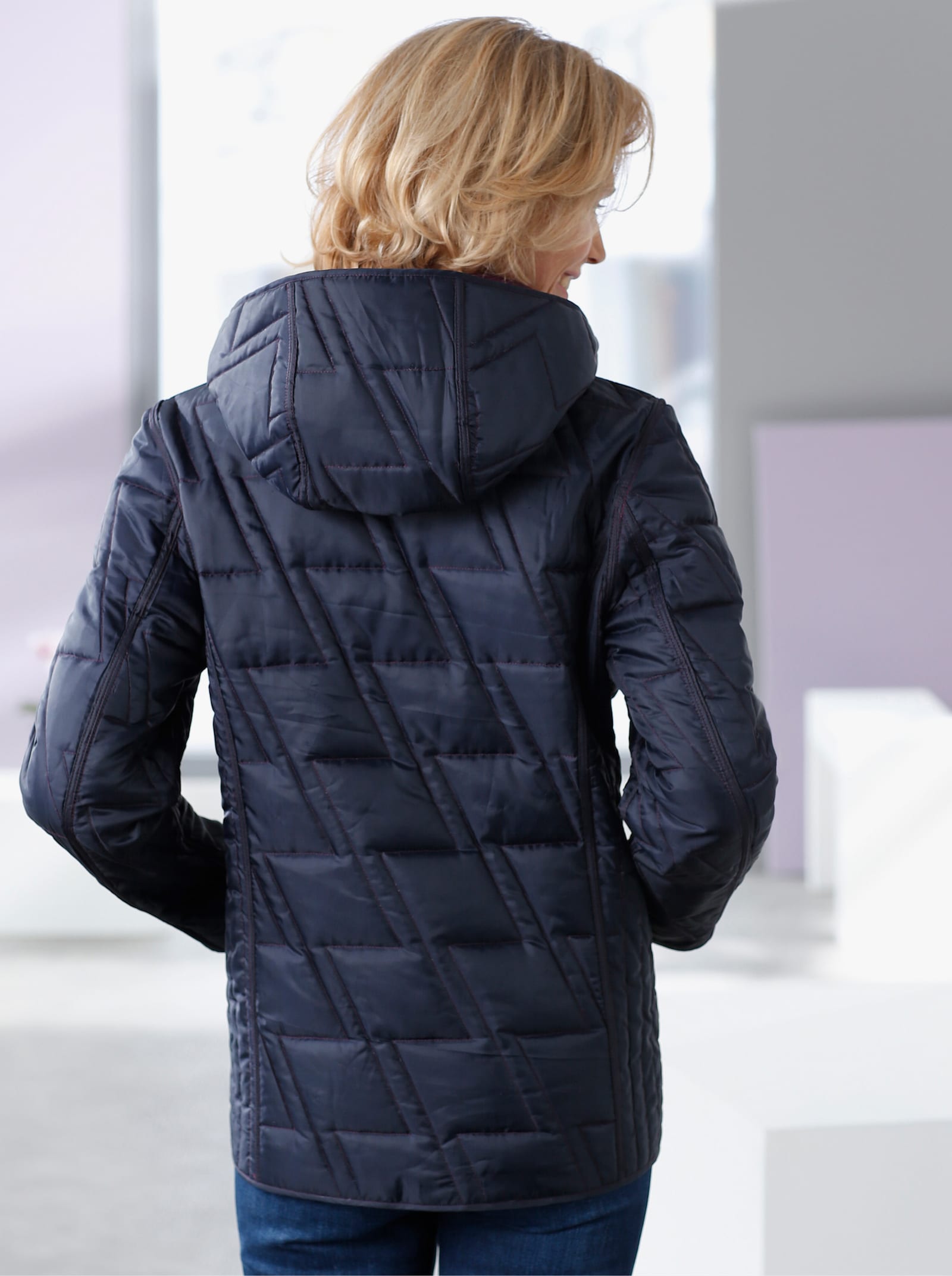 Wendejacke mit Kapuze, abzippbar - violett