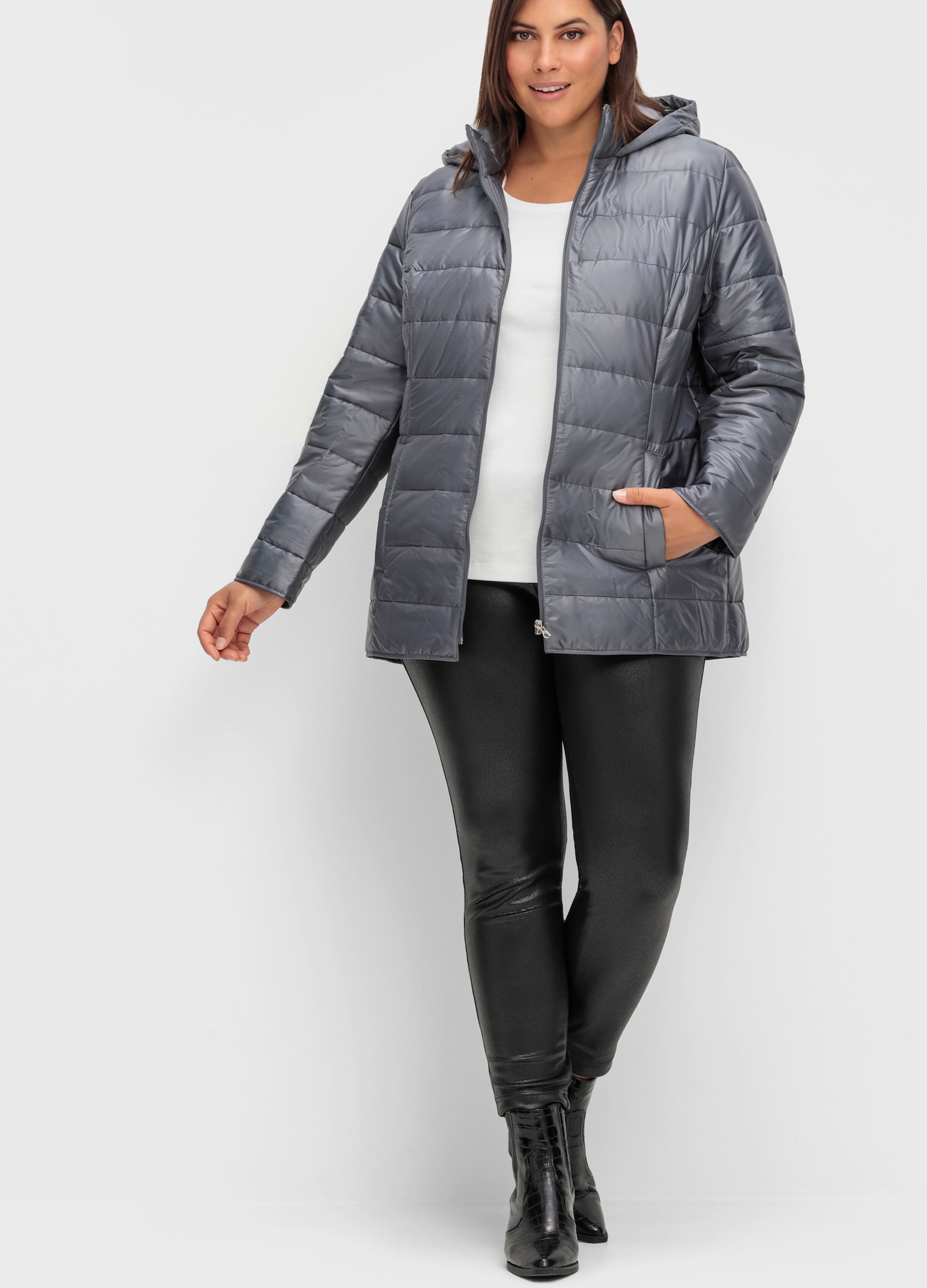 Steppjacke mit Kapuze, wärmend - grau