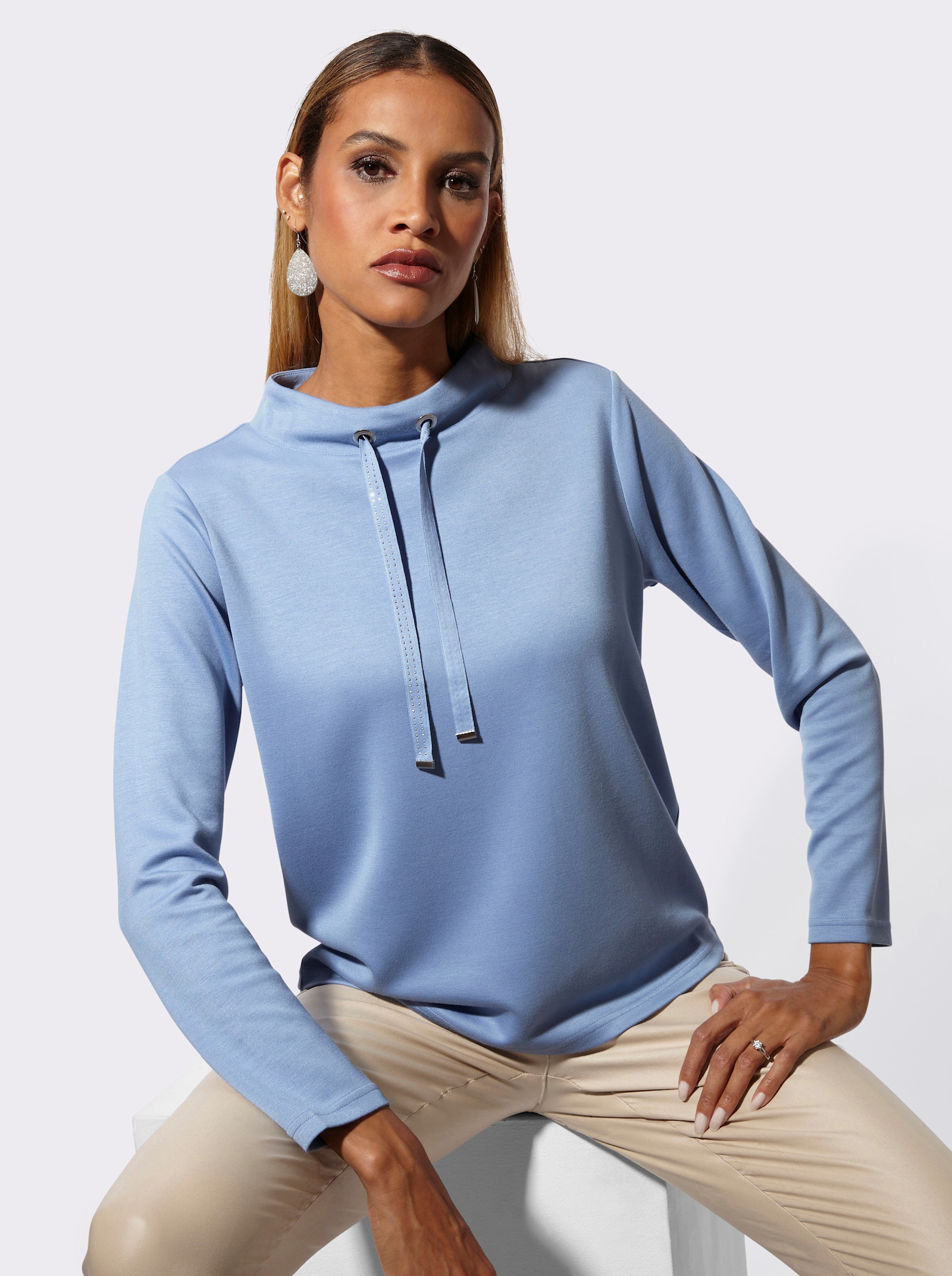 Stehkragenshirt mit Metall-Steinchen auf Bindeband - bleu