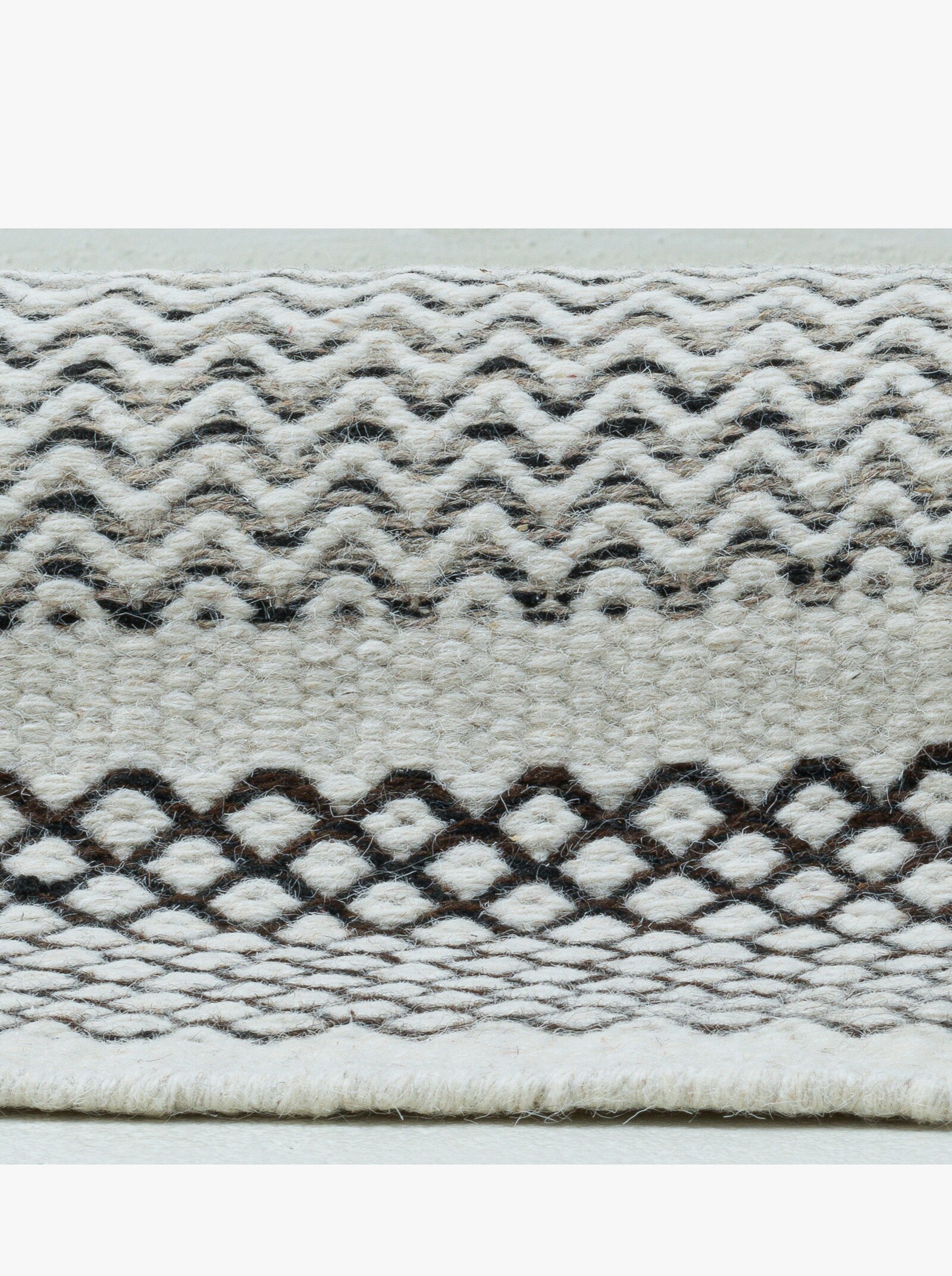 Theko Handwebteppich - natur-schwarz