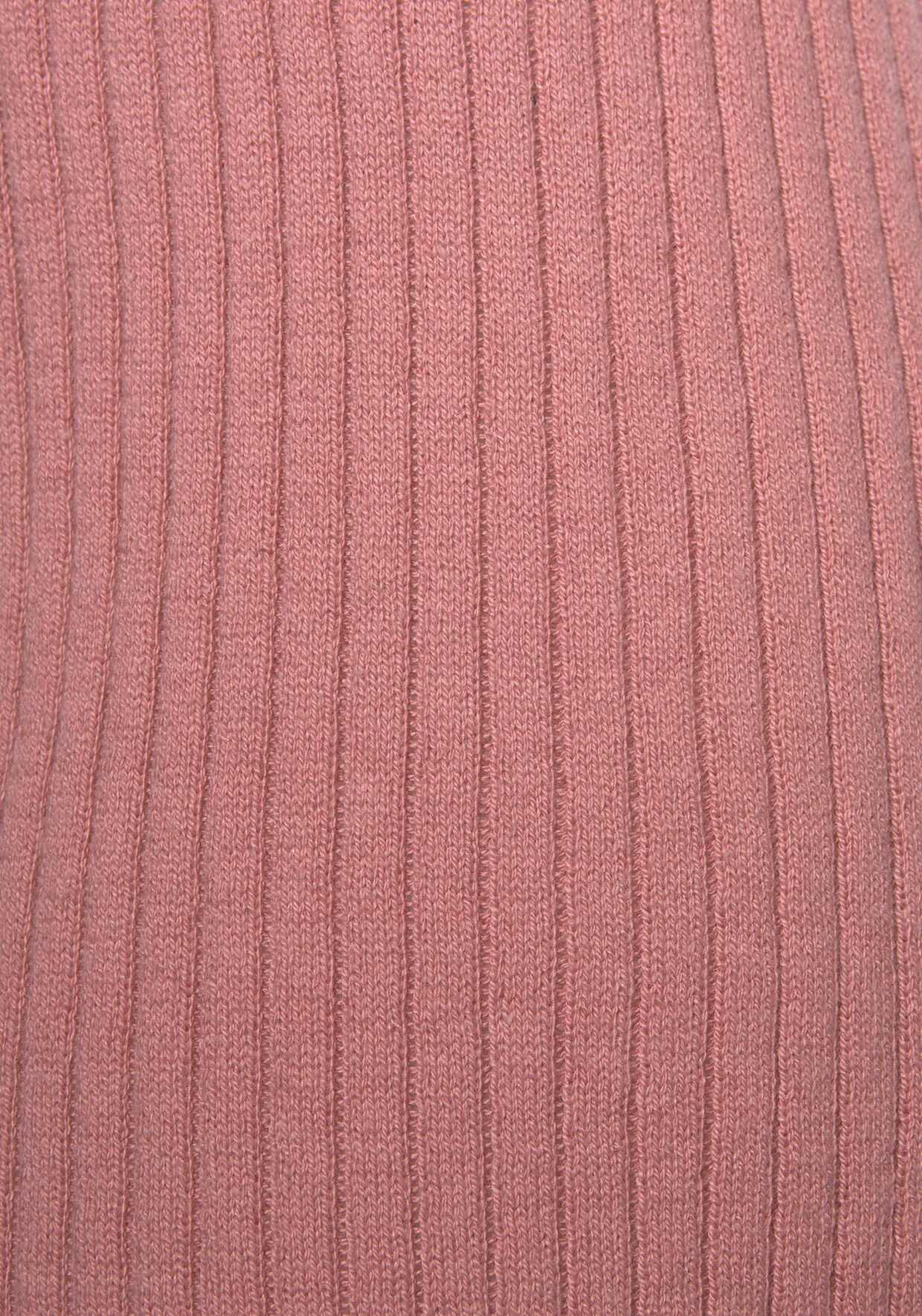 Bench. Shorts - altrosa-rauchrosa
