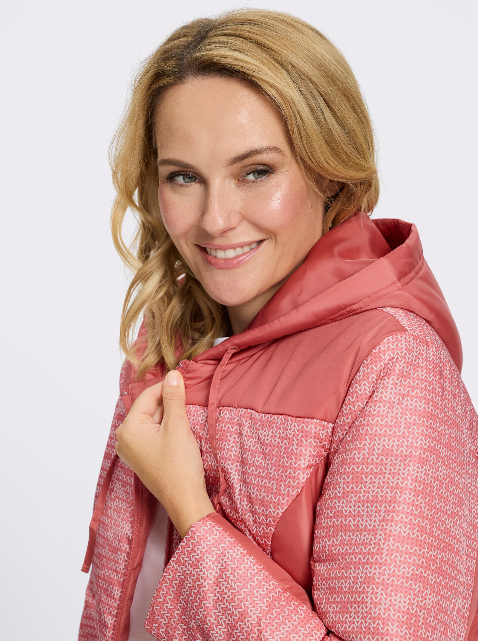 Jacke mit Steppung - grapefruit-ecru-bedruckt