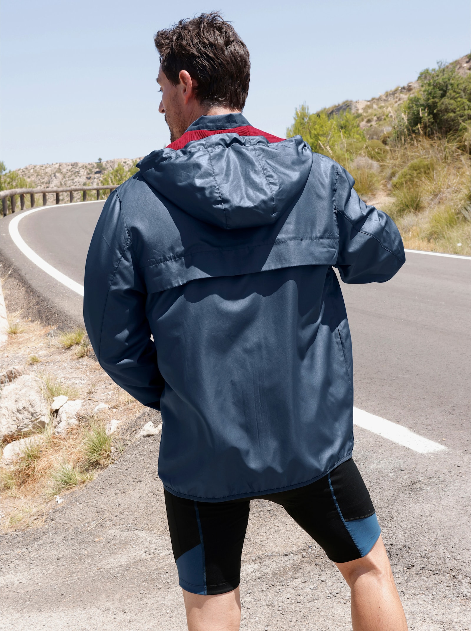 Catamaran Sports Funktionsjacke mit Belüftungsschlitzen hinten - dunkelblau