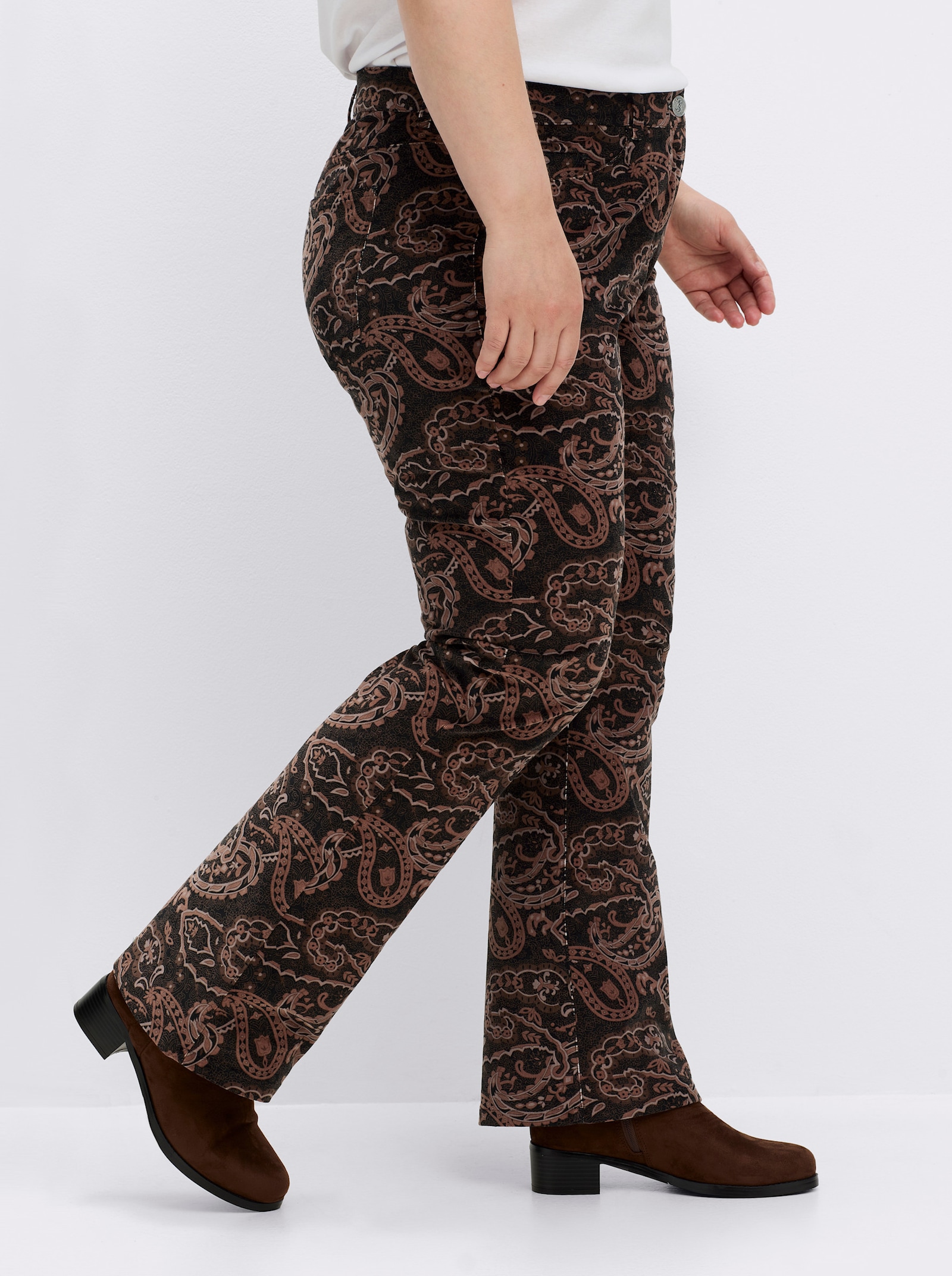 sheego by Joe Browns Samthose mit Paisley-Print, in Bootcut-Form - braun-bedruckt