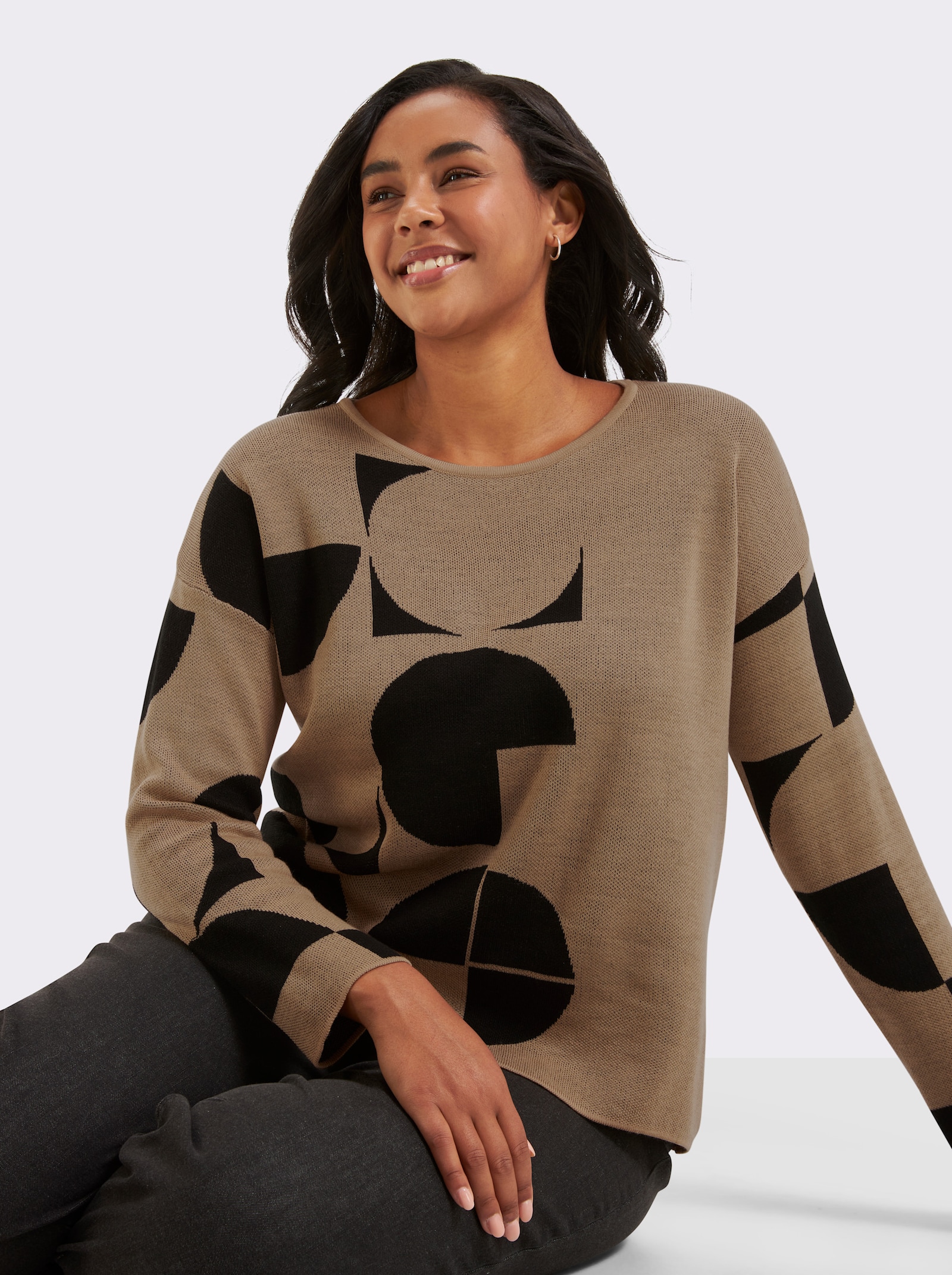 Jacquardpullover mit grafischem Muster - camel-schwarz-gemustert