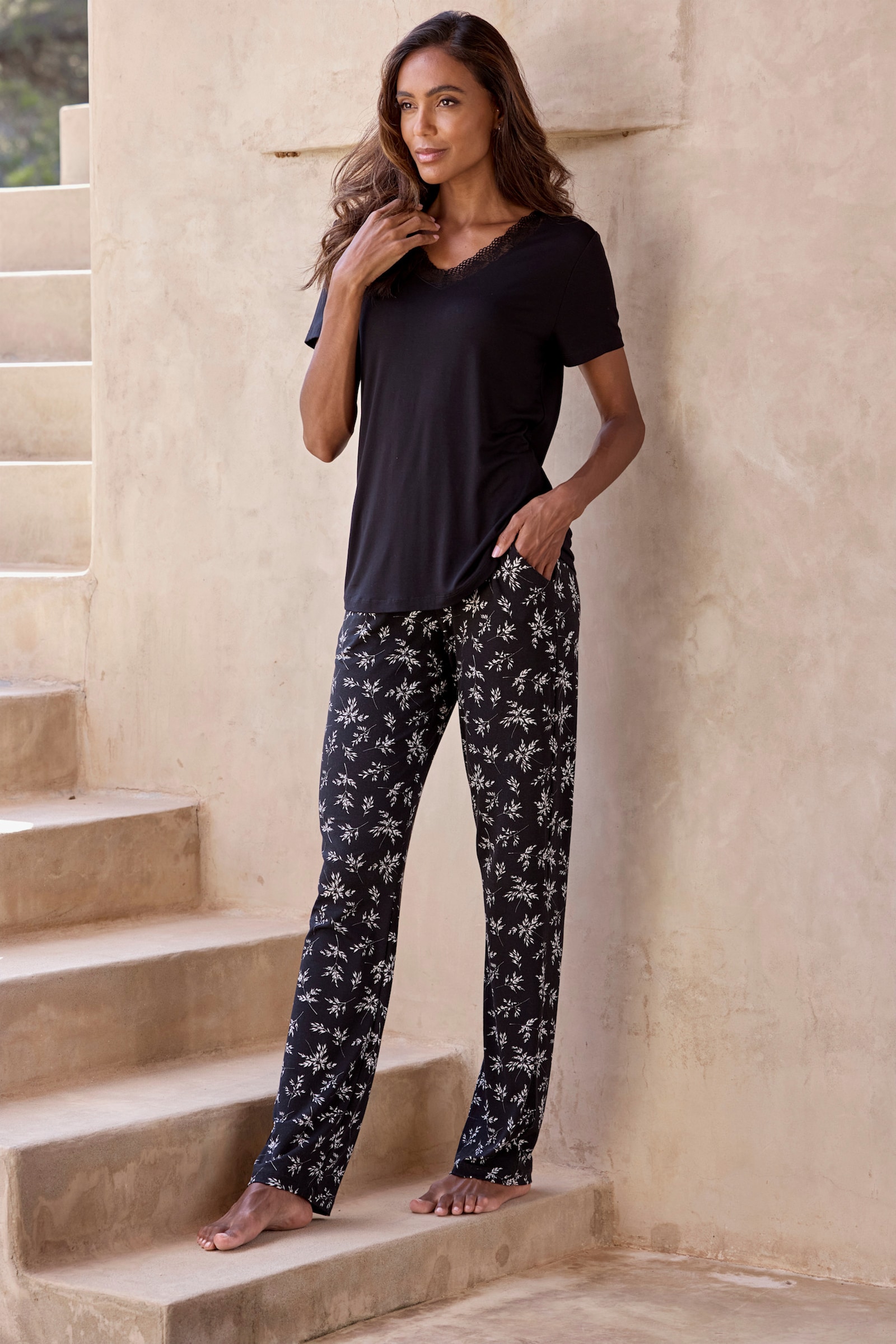 Vivance Dreams Pyjama - noir/crème à fleurs