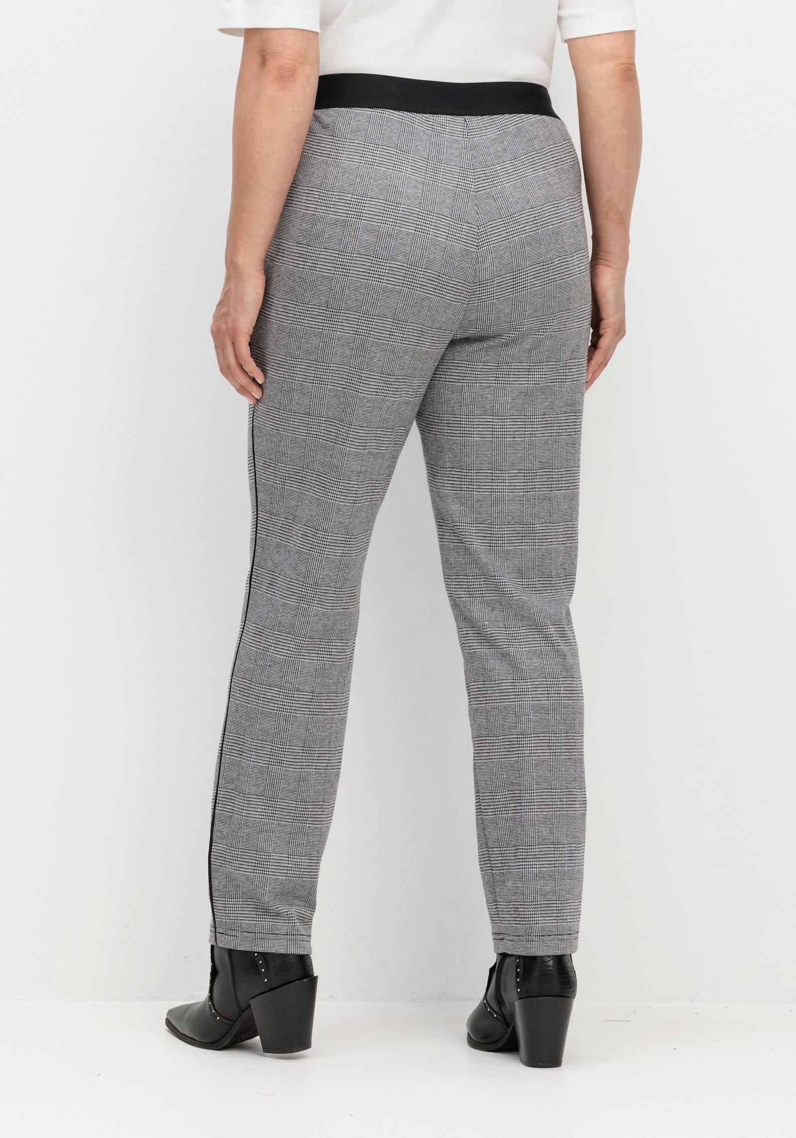 Wirkhose mit seitlicher Kontrastpaspel - grau-kariert
