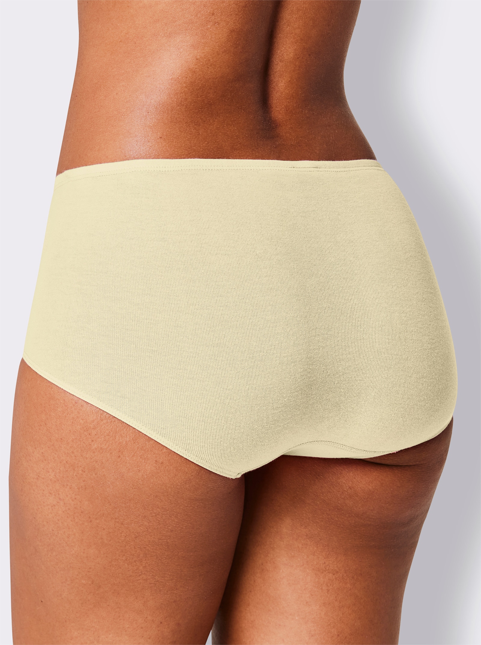 Nina von C. Taillenslip mit hoher Beinhöhe - zitrone