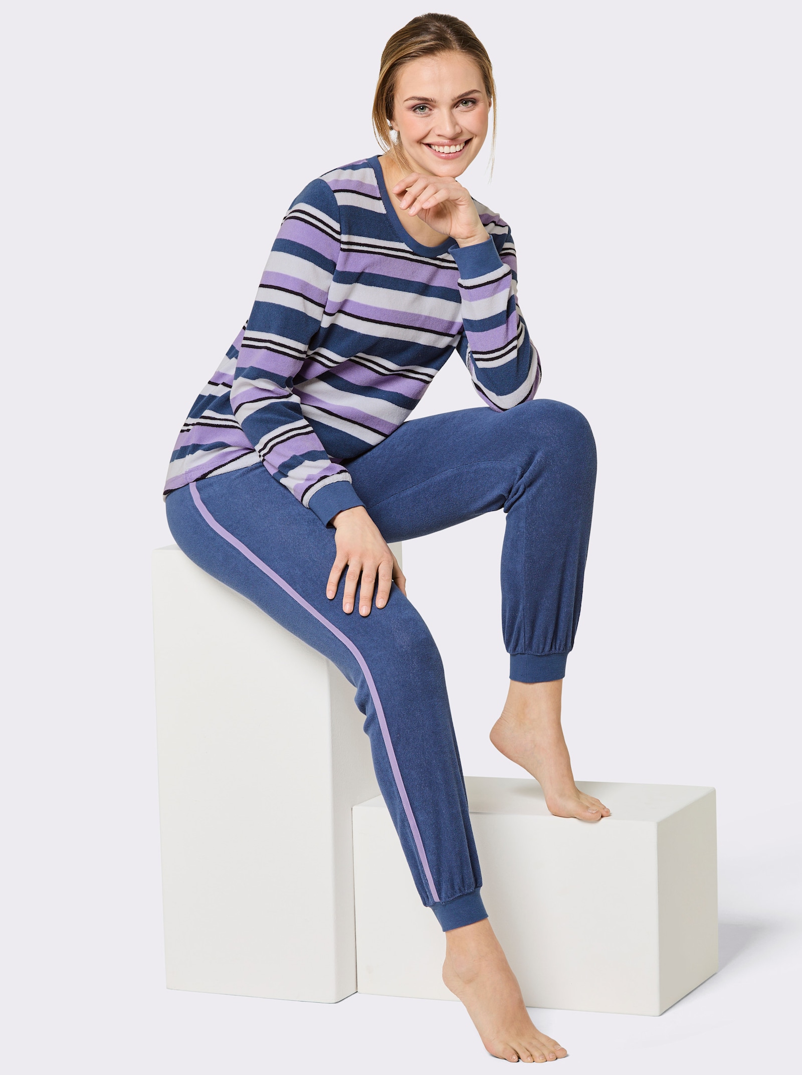 wäschepur Schlafanzug mit Ringelmuster - jeansblau-lavendel-geringelt