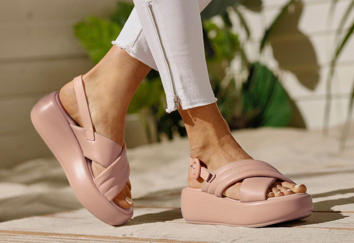 LASCANA Sandalette - hellbeige