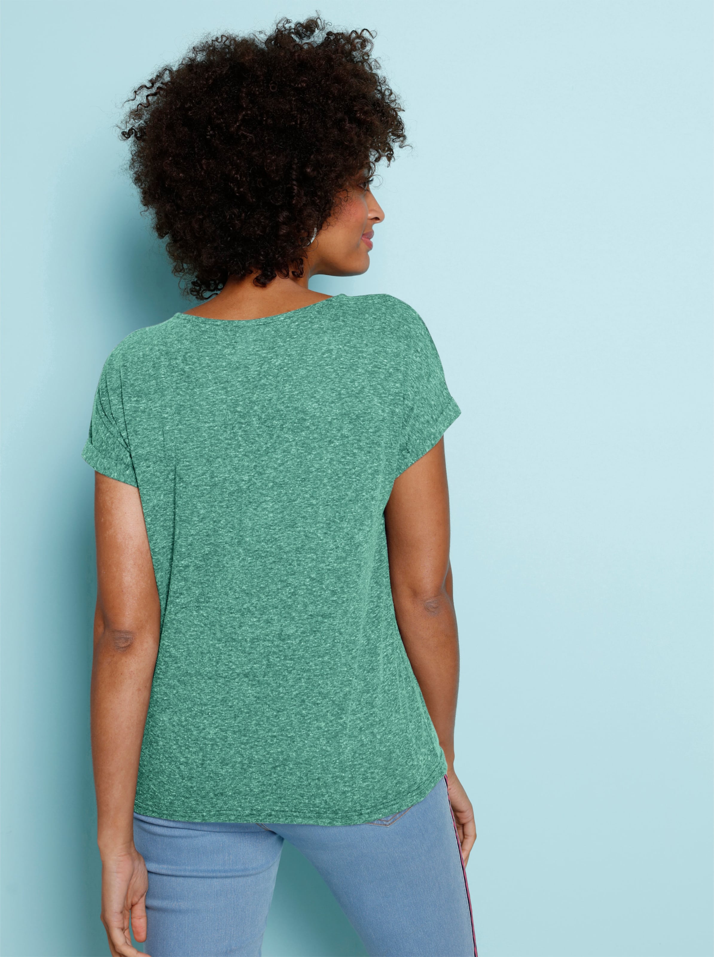 Lang Shirt  günstig Kaufen-T-Shirt in blaugrün von heine. T-Shirt in blaugrün von heine <![CDATA[Lässiges Shirt in attraktiver Melange-Optik. Mit Rundhals-Ausschnitt und überschnittenen Schultern mit fixiertem Aufschlag.]]>. 