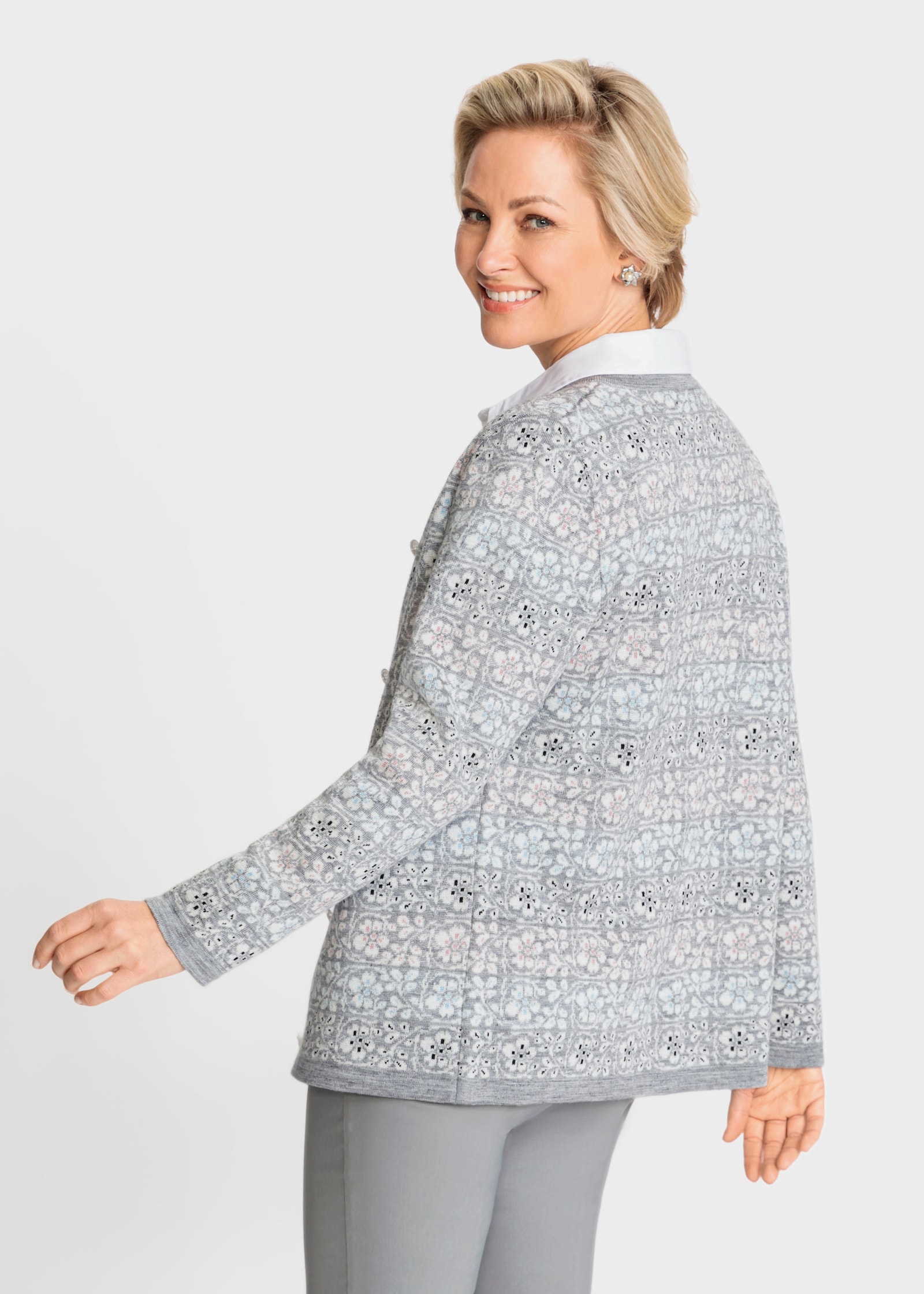 Strickjacke mit Intarsien-Muster - steingrau-ecru-gemustert