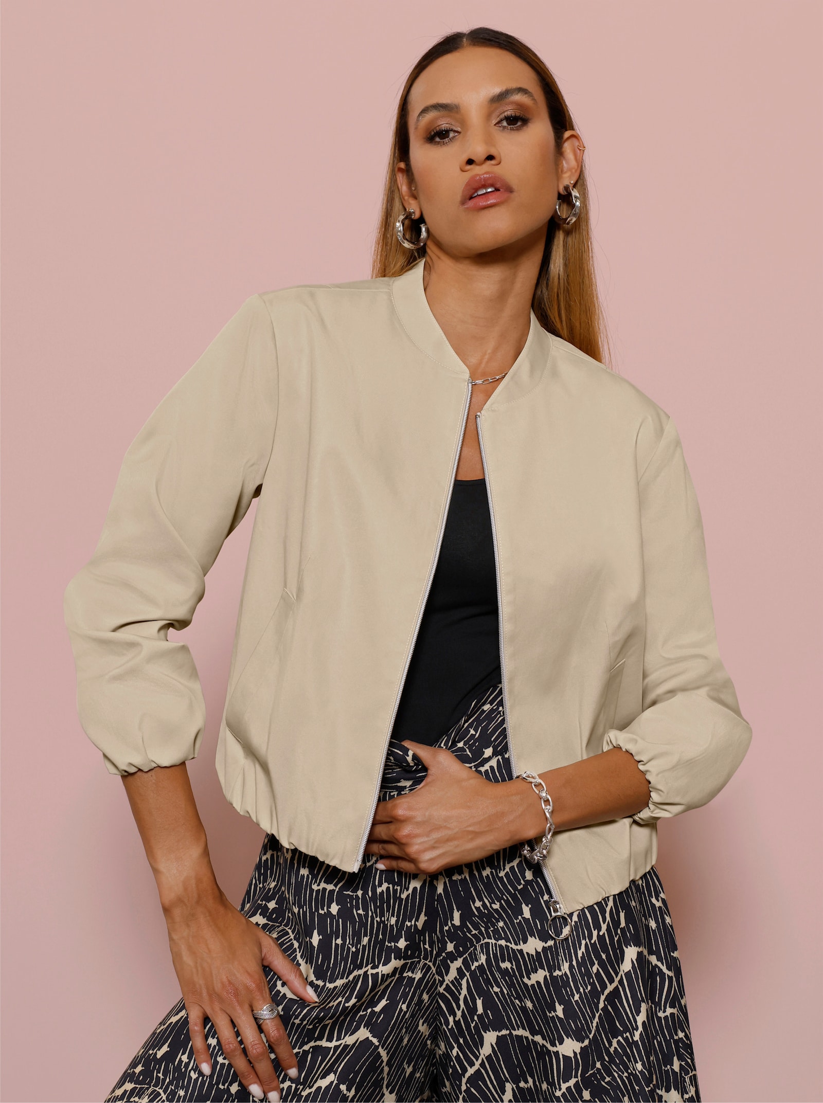 Blouson-Blazer mit Rundhals-Ausschnitt - sand