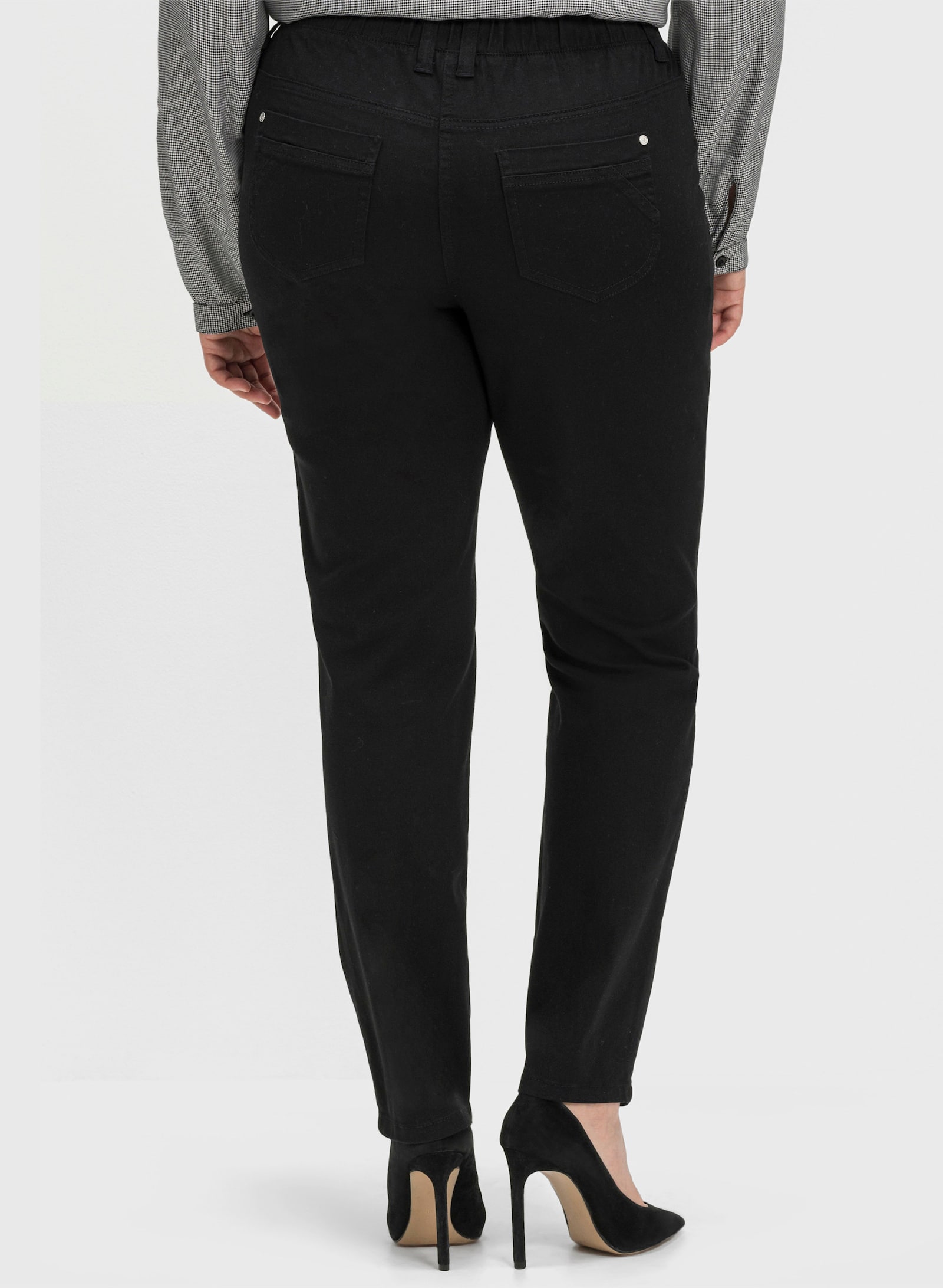 sheego Schlupfhose in schmaler Form, aus Twill - schwarz