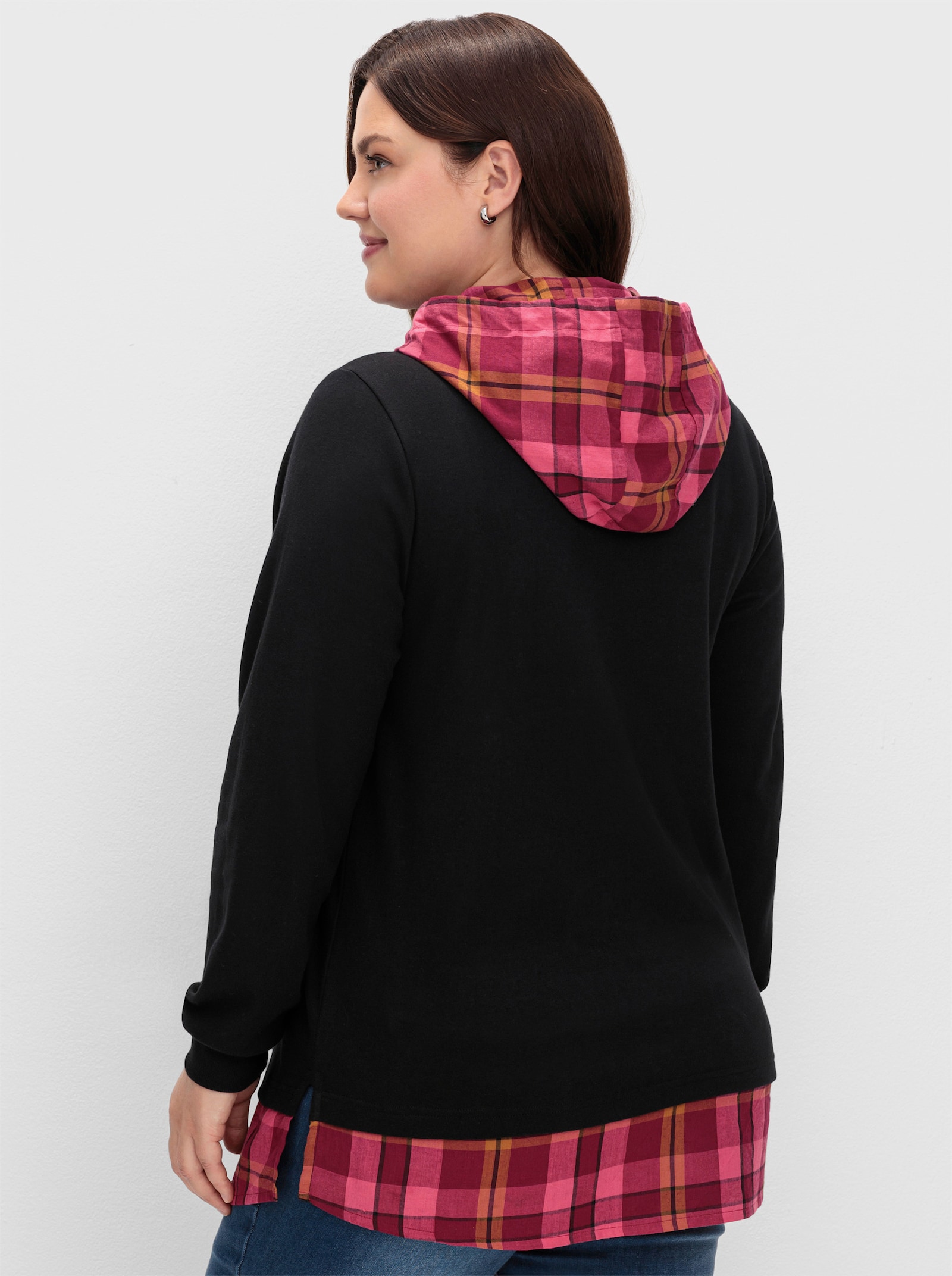 sheego Sweatshirt mit Flanell-Details - schwarz