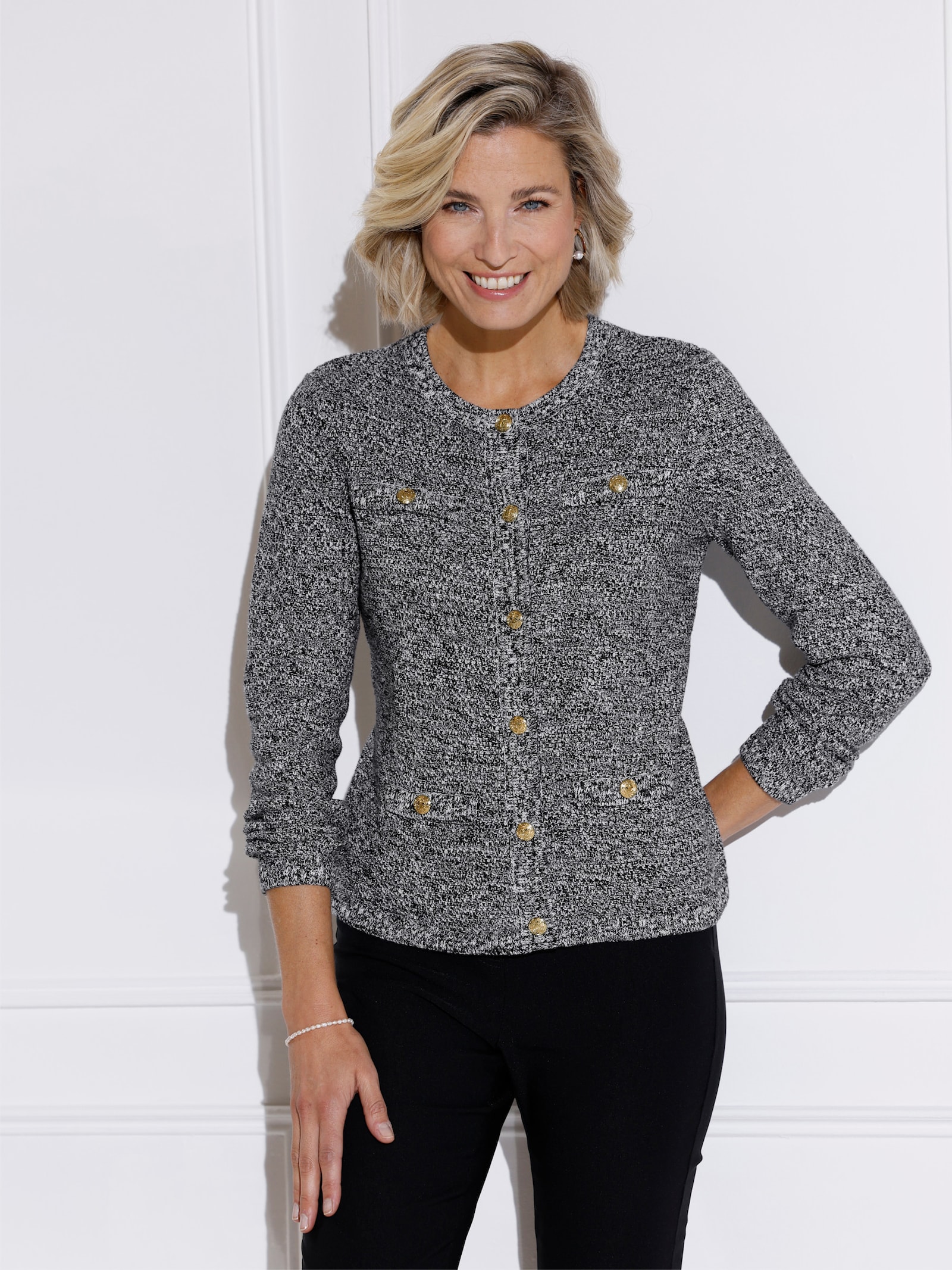 Cardigan mit Schmuckknöpfen - ecru-schwarz-gemustert