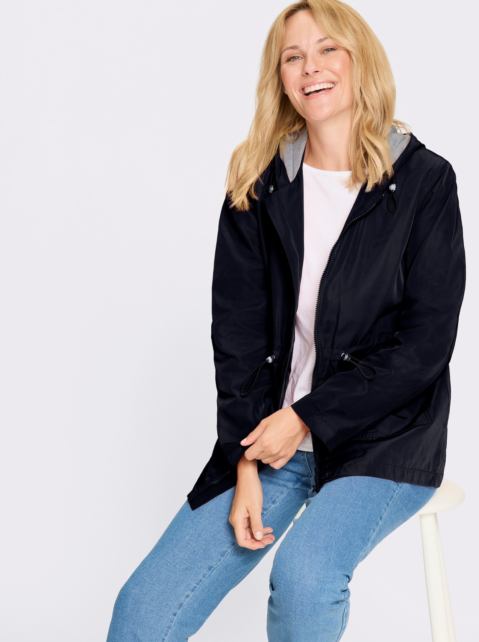 Jacke mit Tunnelzug in der Taille - marine