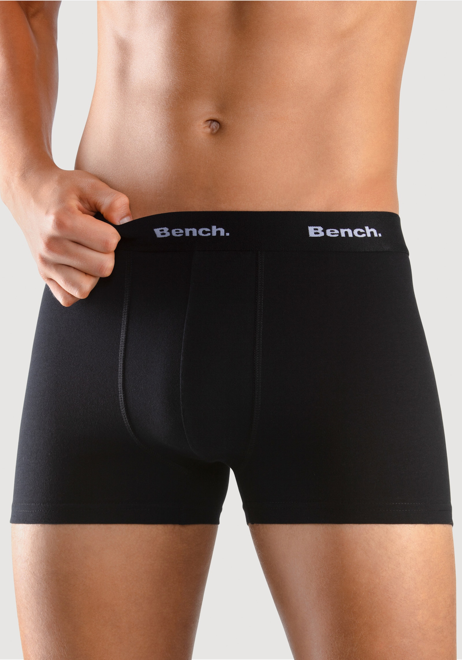 Bench. Boxer - zwart