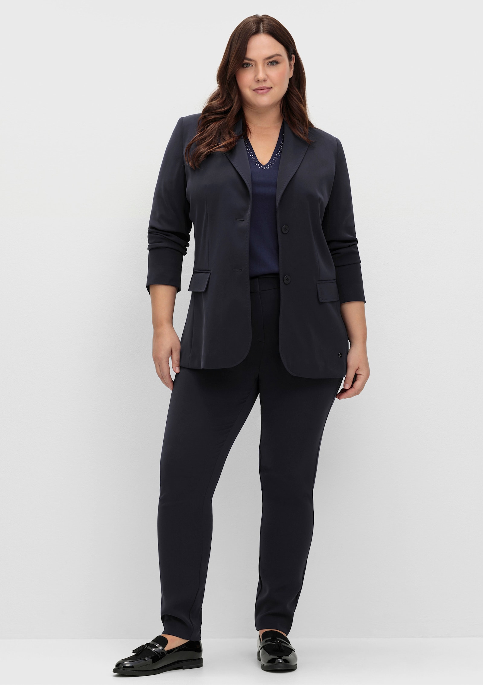 sheego Hose mit schmalem Bein, knitterarm - tiefblau