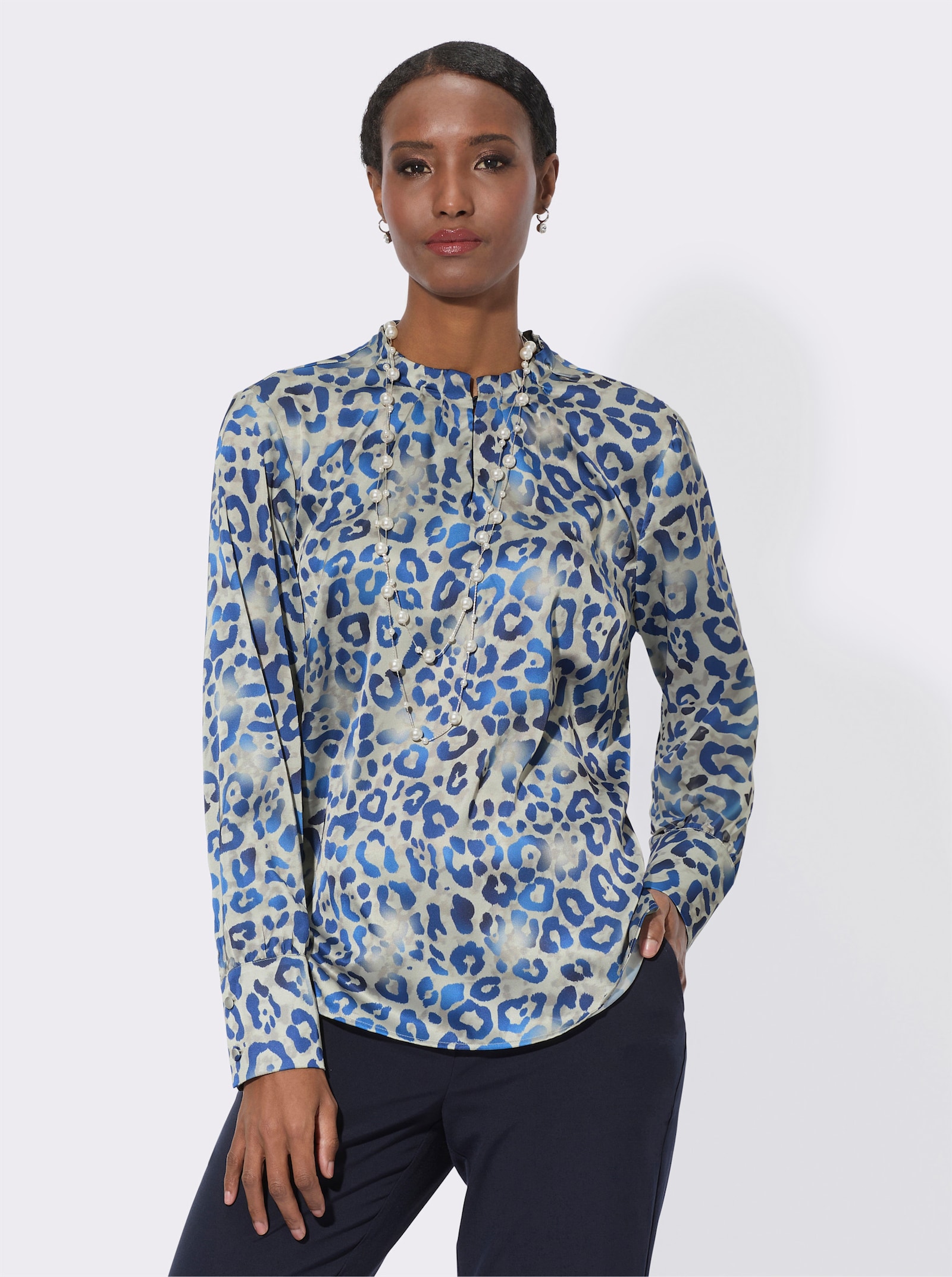 Langarm-Bluse in Satin-Optik, bedruckt - sand-marine-bedruckt