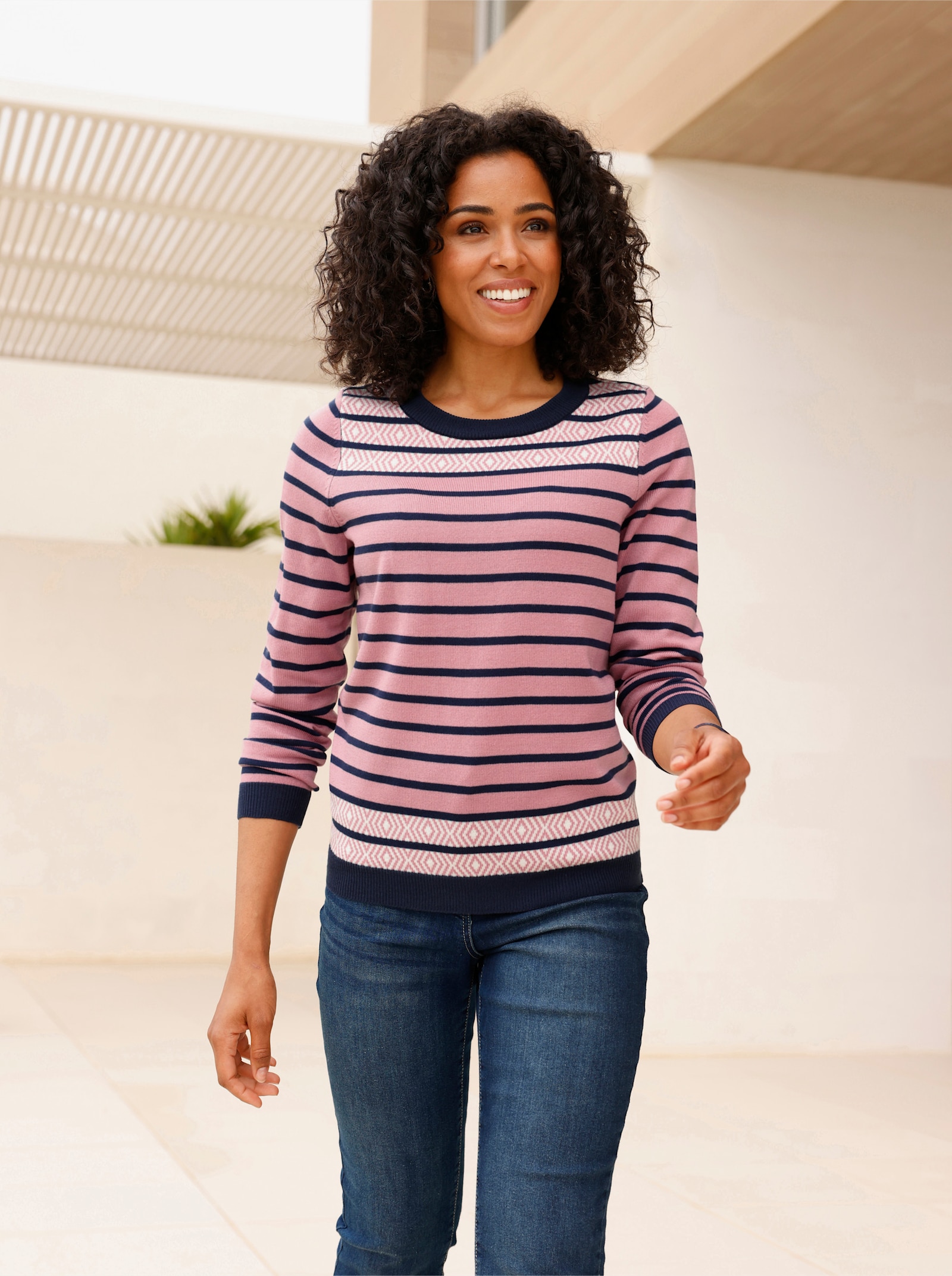 Streifenpullover mit Jacquard-Details - marine-altrosa-geringelt