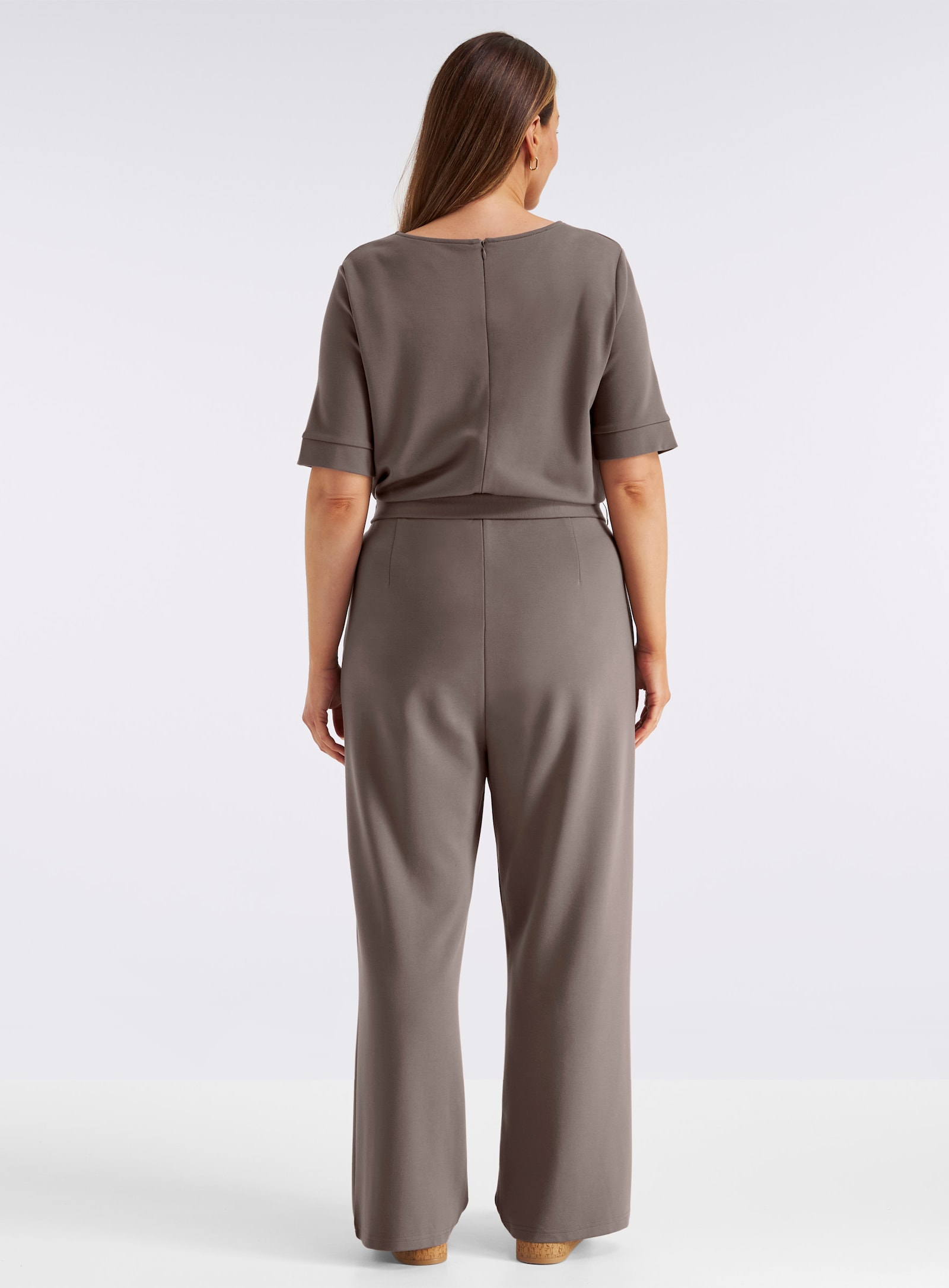 sheego Jumpsuit mit Bindegürtel - dunkeltaupe