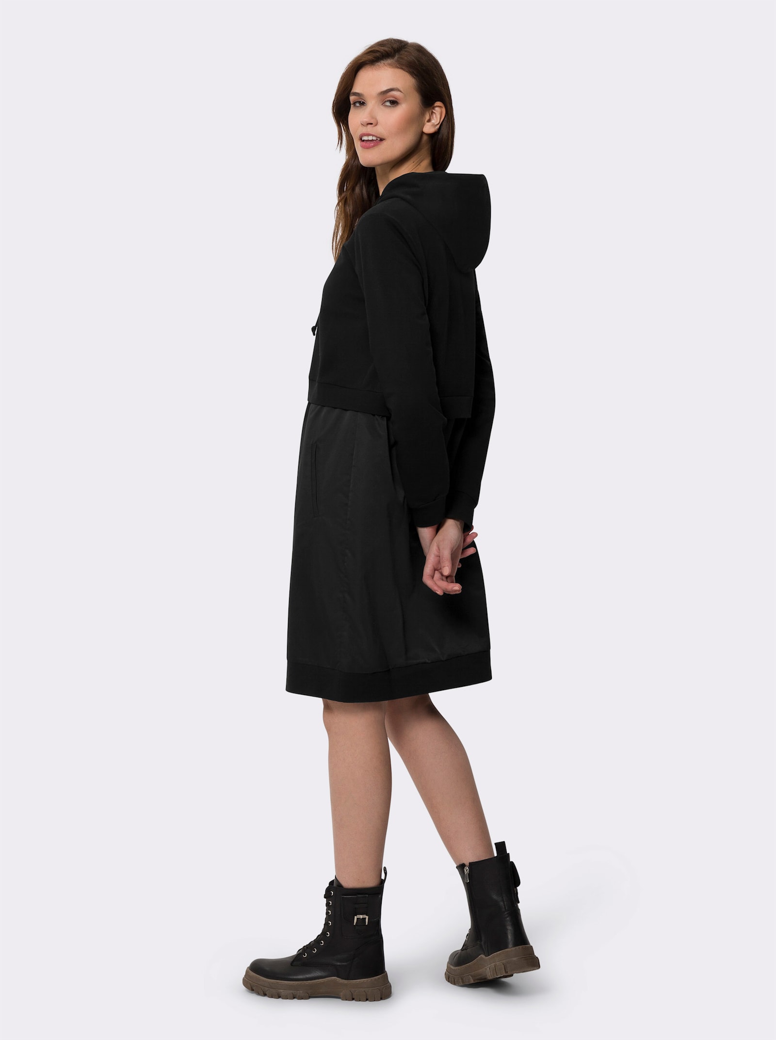 heine Shirtkleid mit Kapuze, 2-in-1-Optik - schwarz