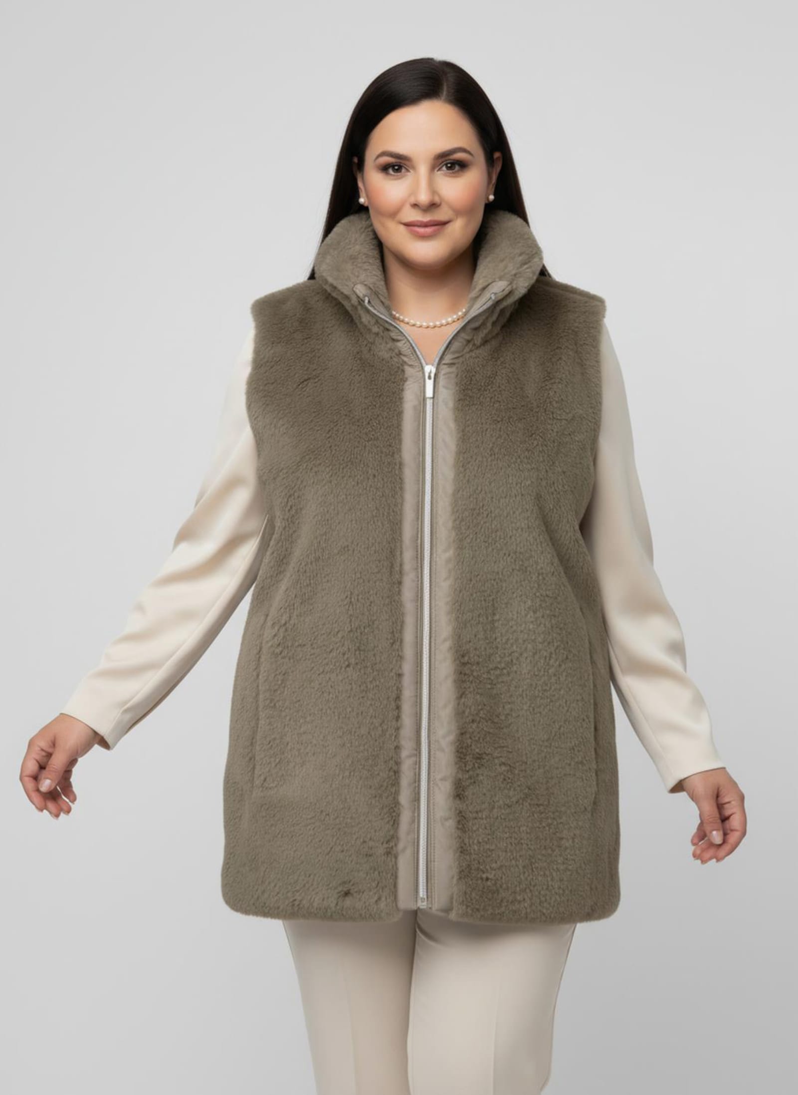 Fellimitatweste in kürzerer Form - schlamm