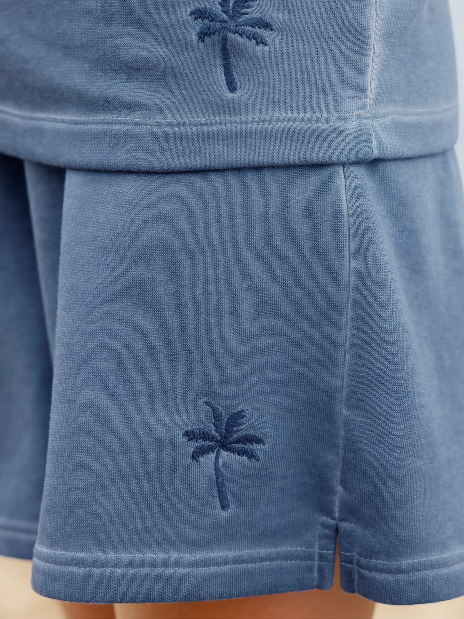 heine Sweatshirt mit Oil-dyed-Waschung - jeansblau