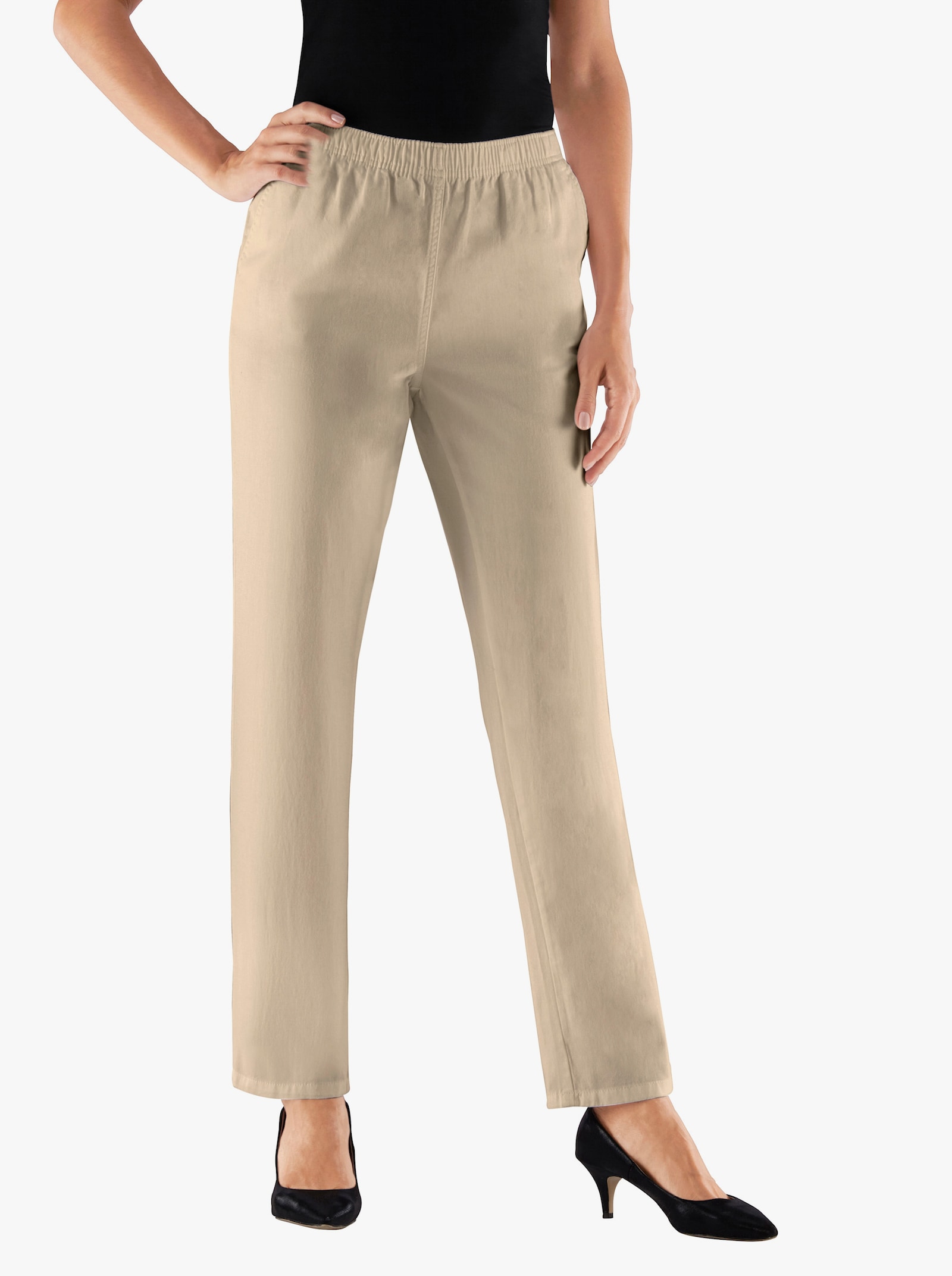 Schlupfjeans mit zwei Seitentaschen - beige