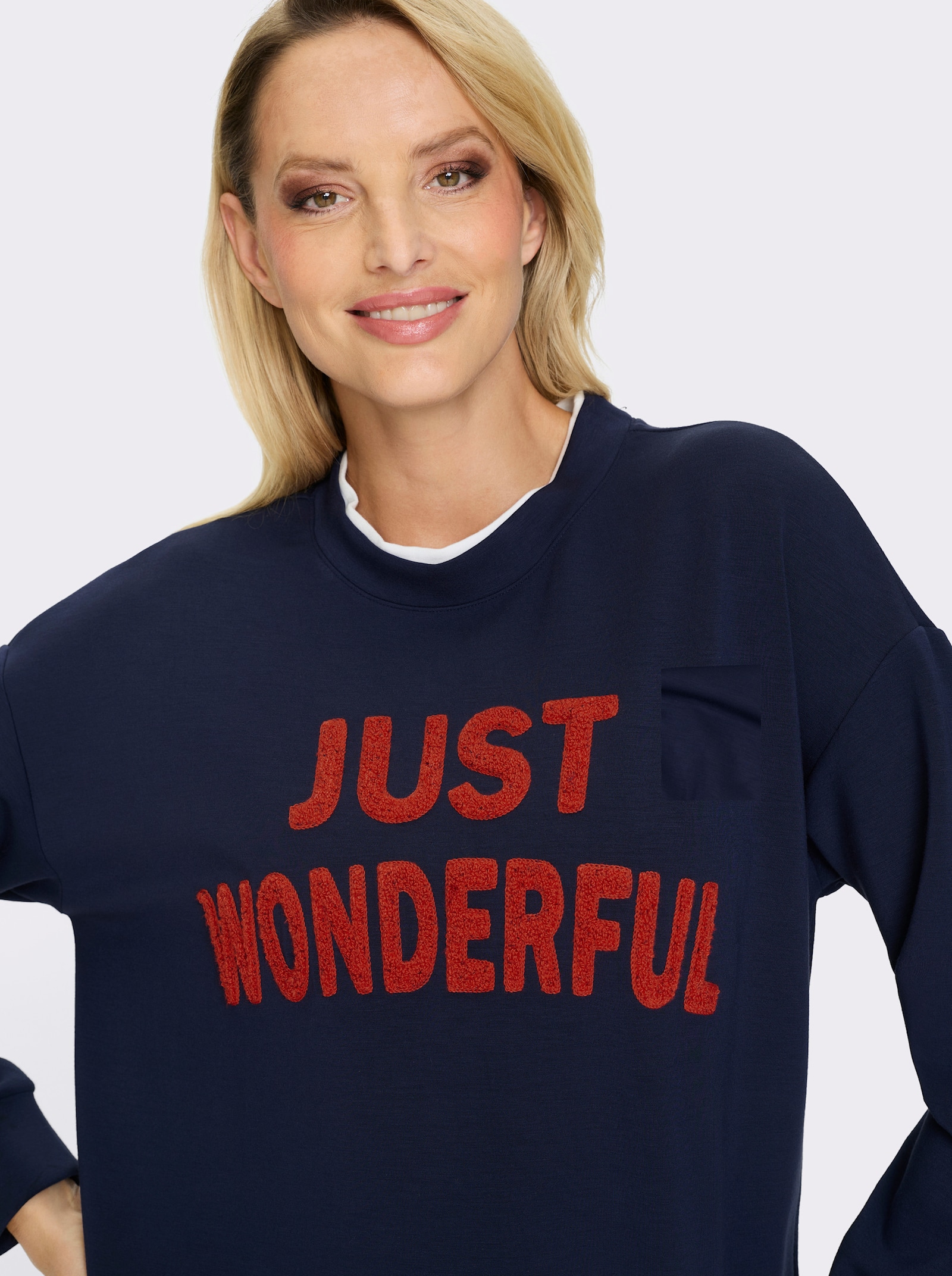 heine Sweater mit Fellimitat-Schriftzug - marine-weiss