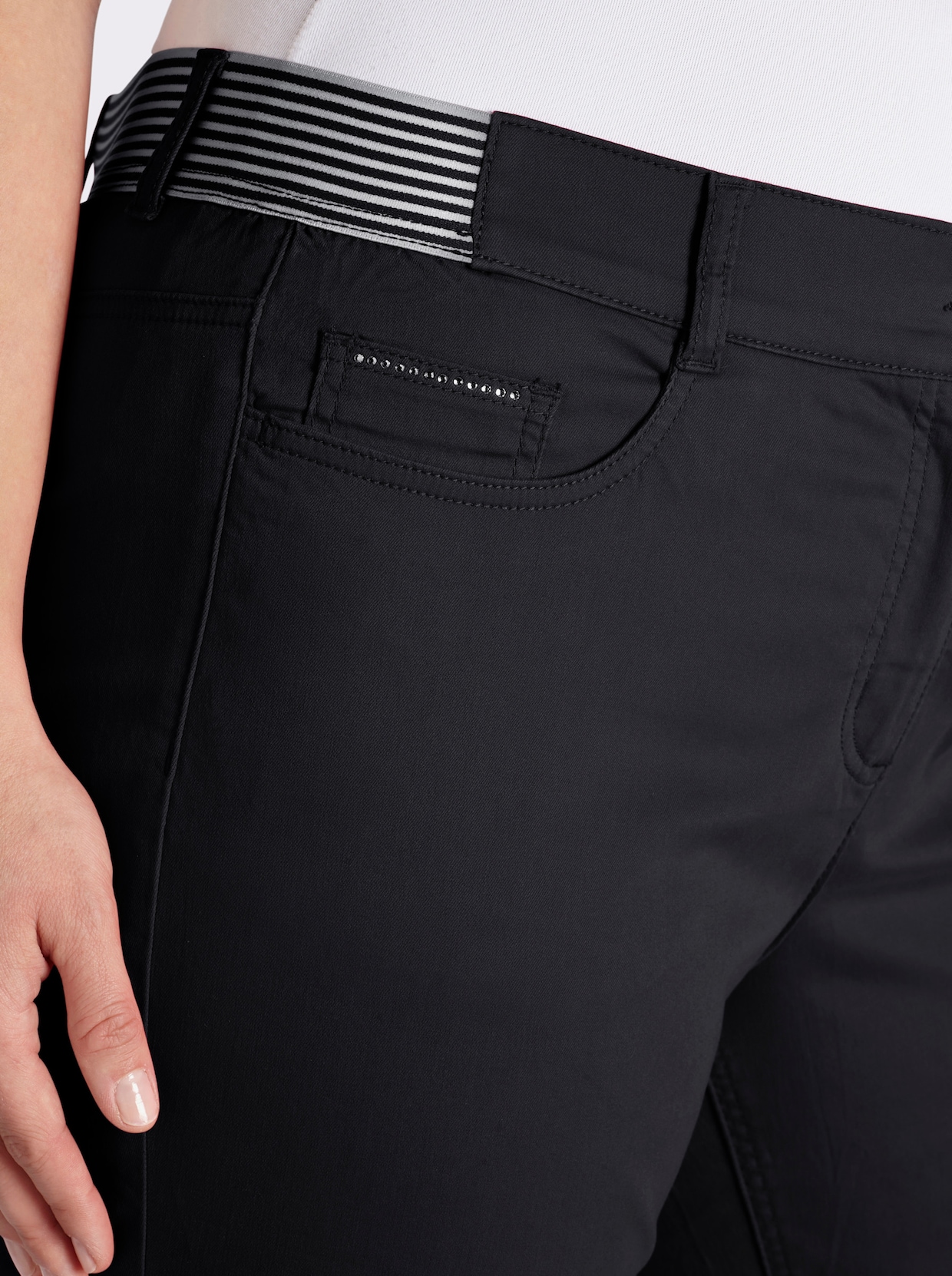 sheego 5-Pocket-Hose mit gestreiften Dehnbund-Einsätzen - schwarz