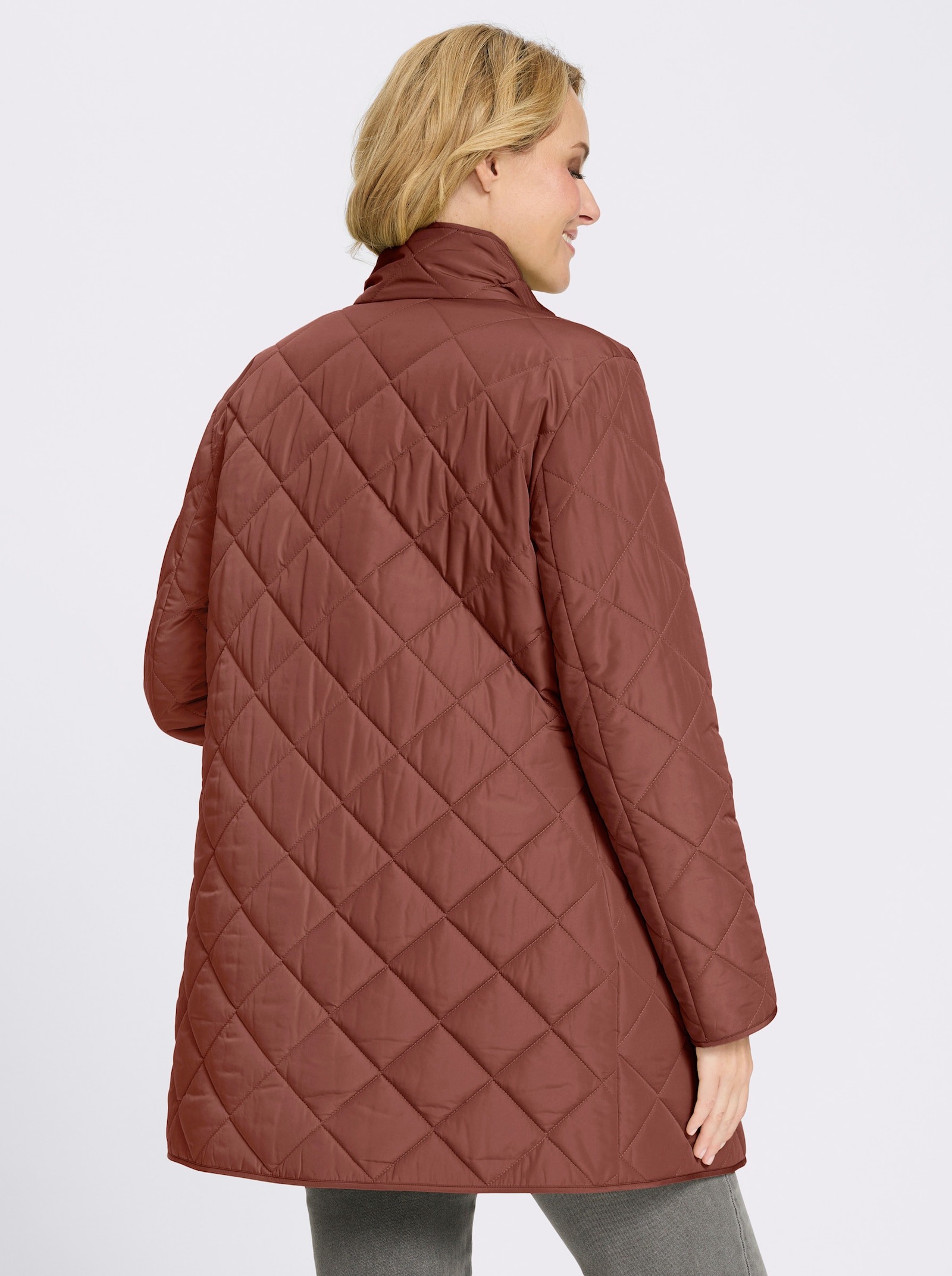 Longjacke mit quadratischem Steppmuster - rotbraun
