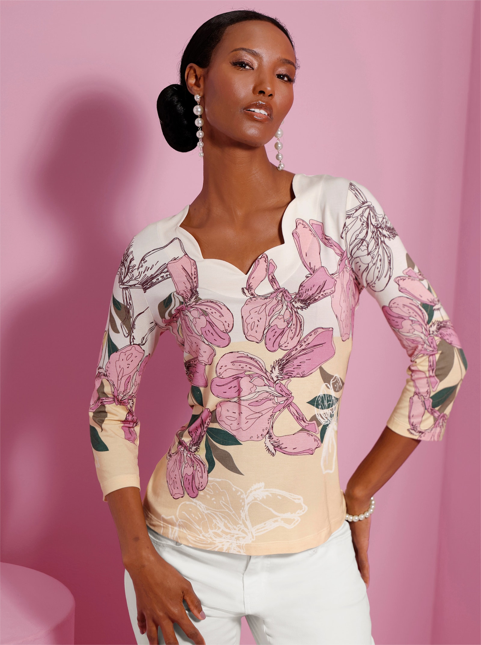 3/4-Arm-Shirt mit Wellenkante am Ausschnitt - ecru-orchidee-bedruckt