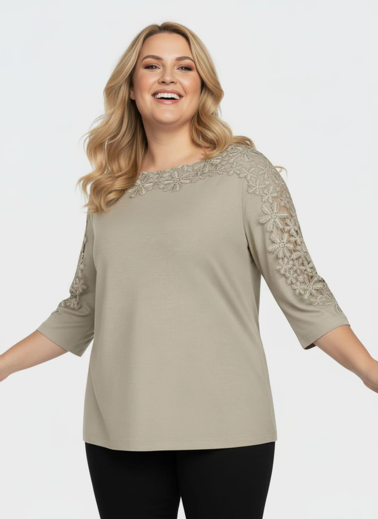 Spitzenshirt mit U-Boot-Ausschnitt - sand