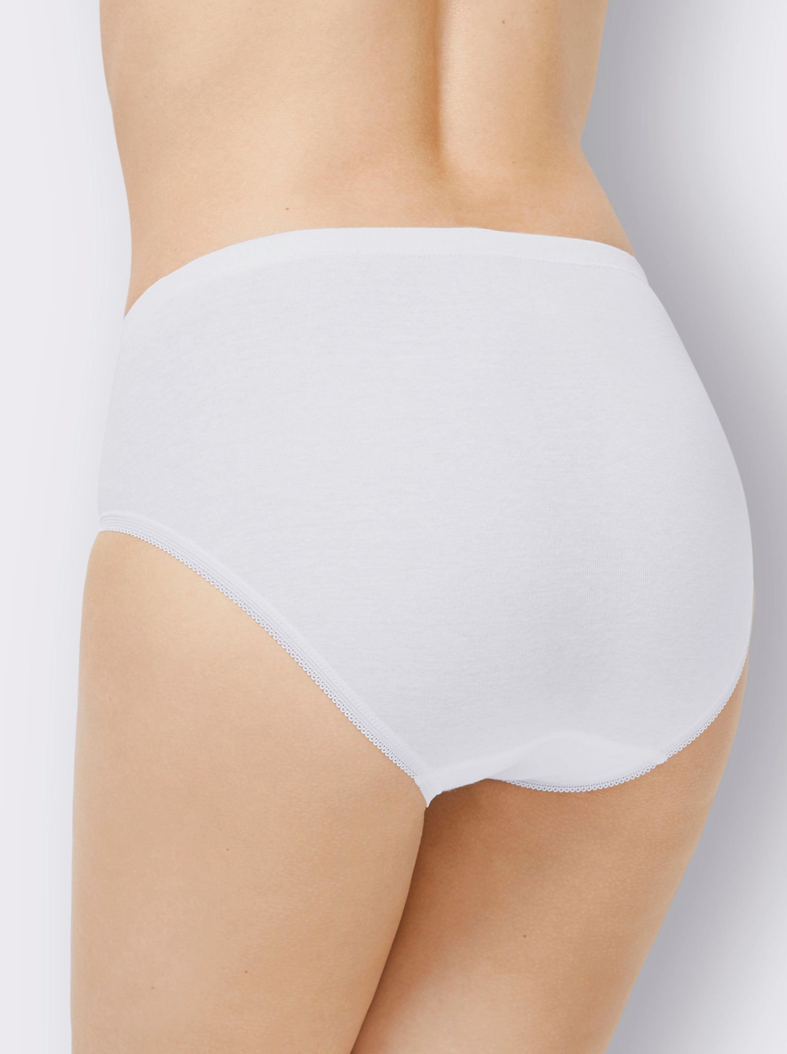 Nina von C. Hüftslip mit Batiststickerei-Motiv - weiß