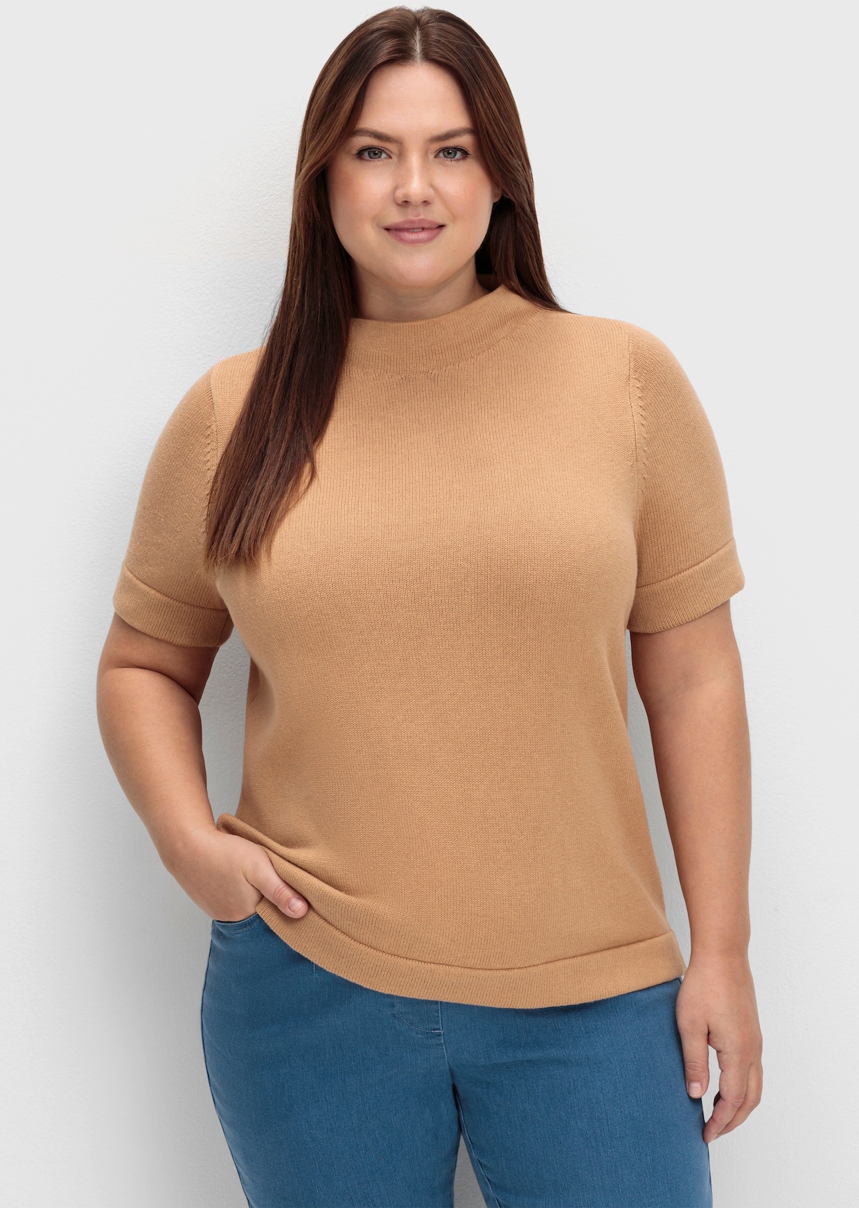 Stehkragenpullover mit Halbarm - camel