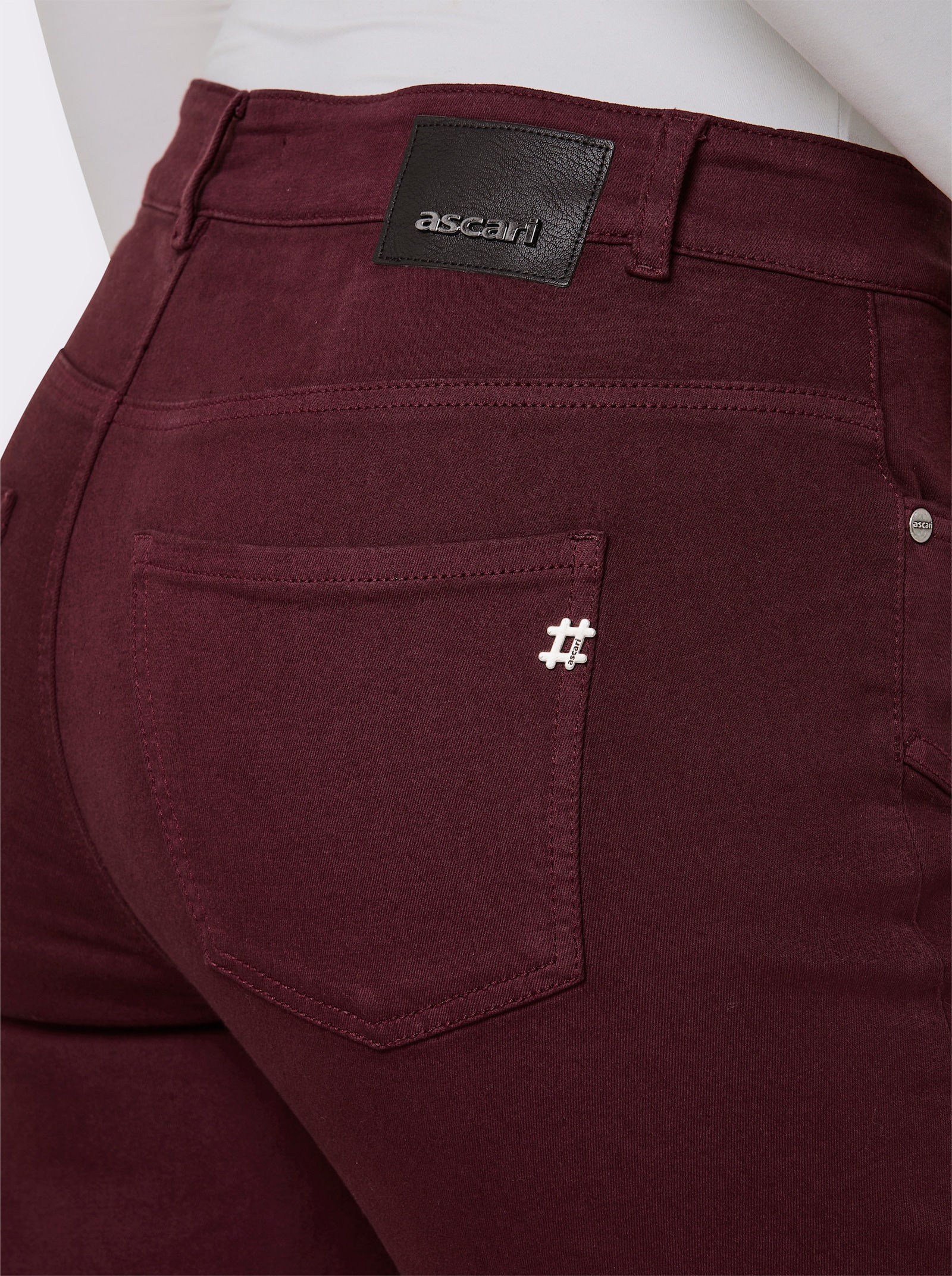 Ascari Stretch-Jeans mit weitem Bein - bordeaux